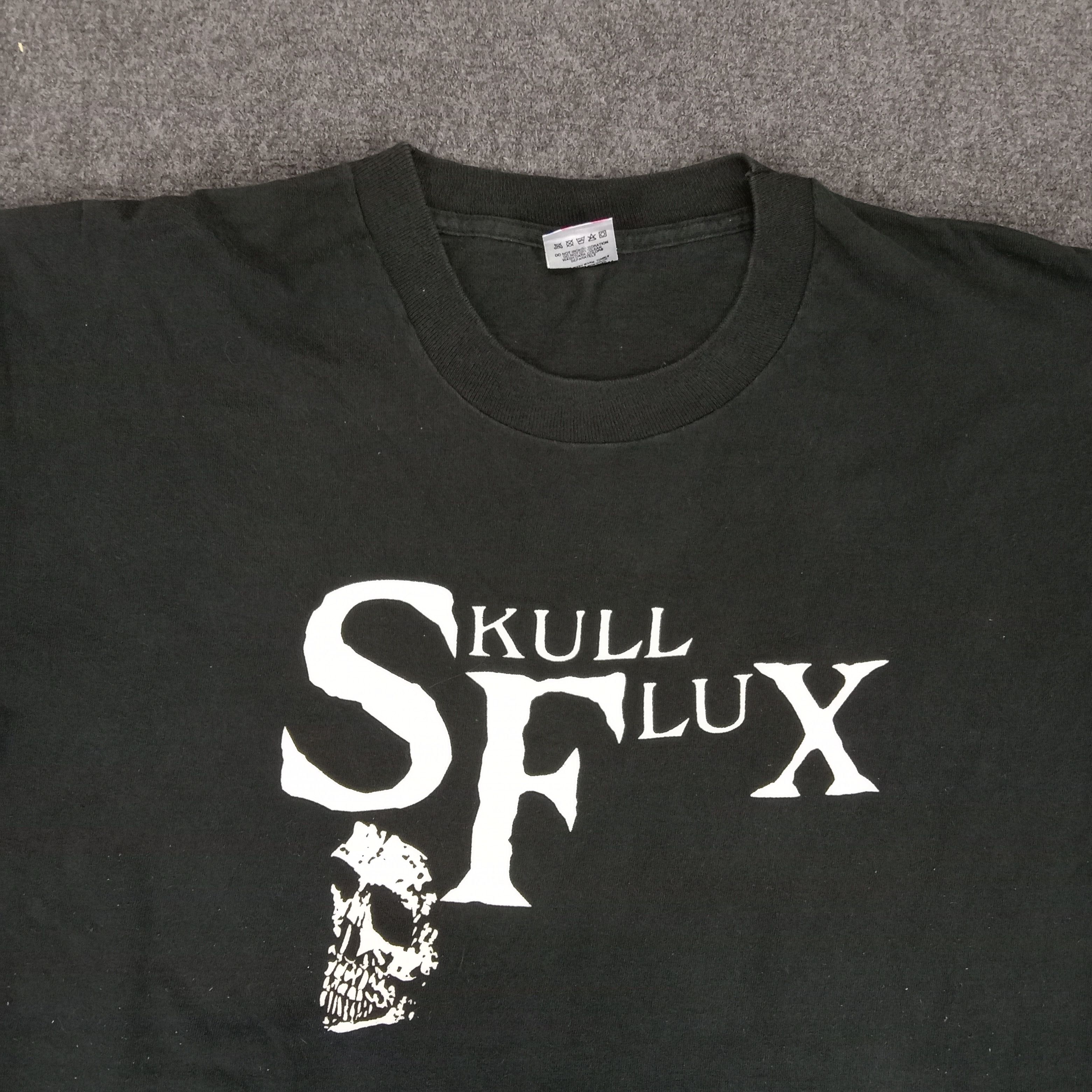 Band Tees × Vintage Vintage 90's Skull Flux Punk Rock Band Skull Art Tshirt Size US XL / EU 56 / 4 - 4 Thumbnail