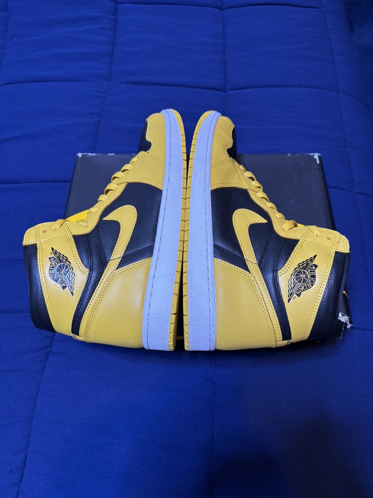 Jordan Brand Jordan 1 Retro High OG Pollen 2021 Size 12 Size US 12 / EU 45 - 3 Thumbnail