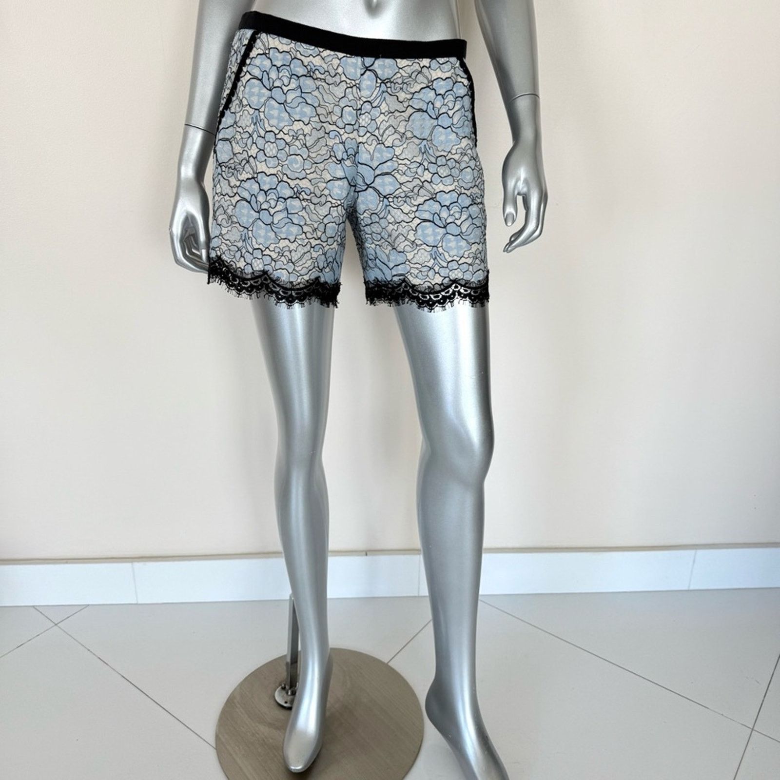 Other Andrew GN women laces shorts size 6 US Retail 580$ Size 28" / US 6 / IT 42 - 2 Thumbnail