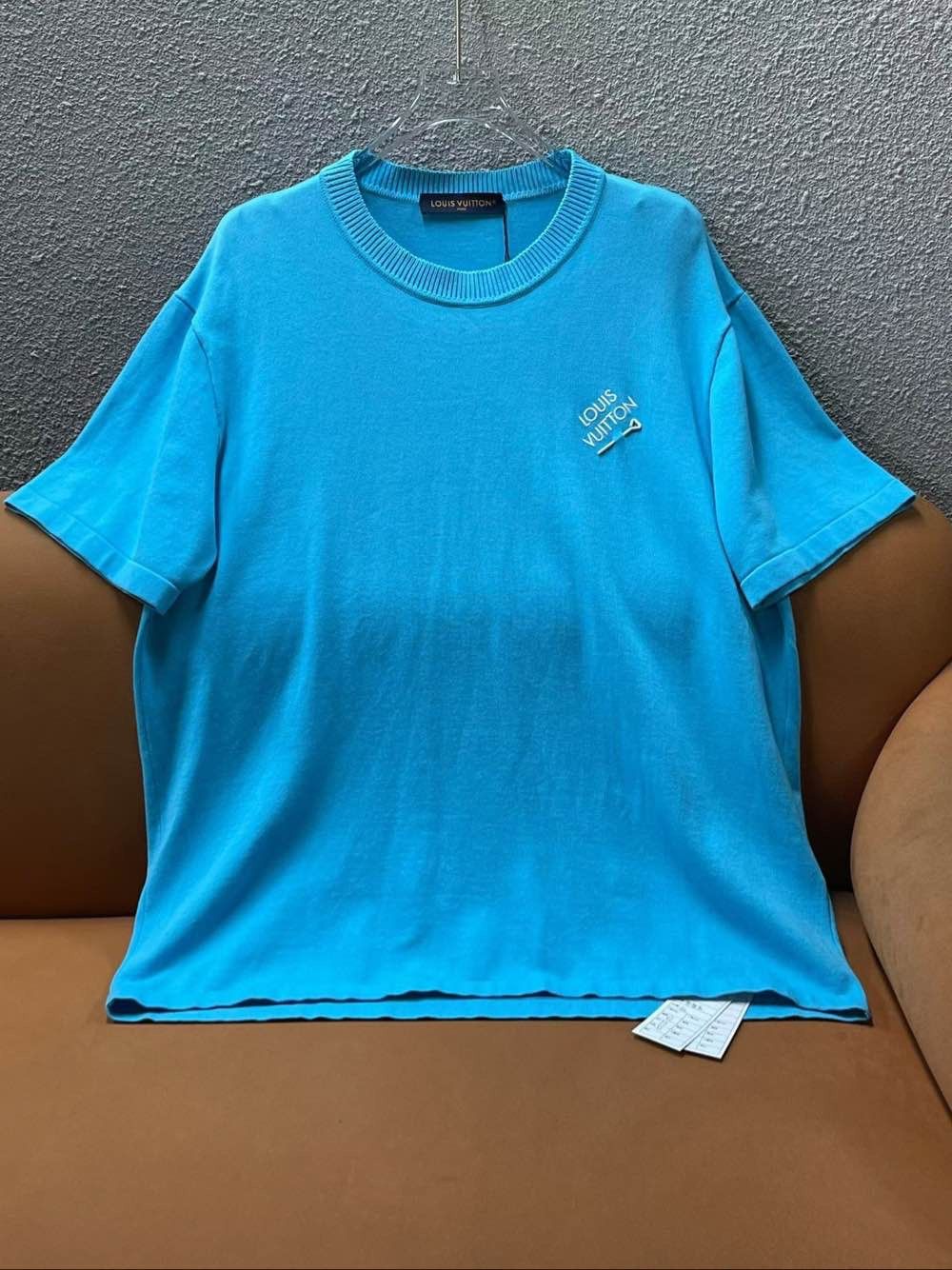 Louis Vuitton Louis Vuitton Embroidered Logo T-Shirt Size XL Size US XL / EU 56 / 4 - 1 Thumbnail