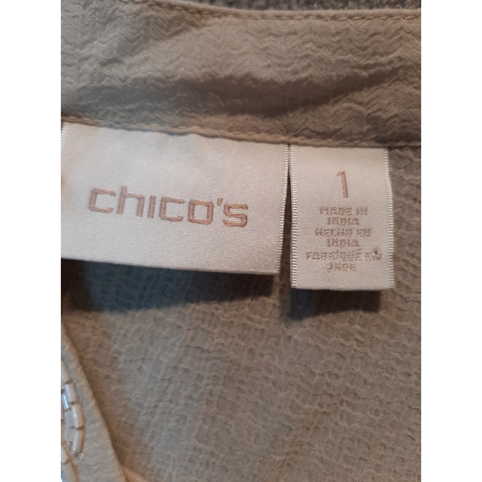 Vintage Chico’s Long Sleeve Blouse Size 1 Beige Beaded Lined Top Shirt Women Regular Button-Up Size XS / US 0-2 / IT 36-38 - 3 Thumbnail