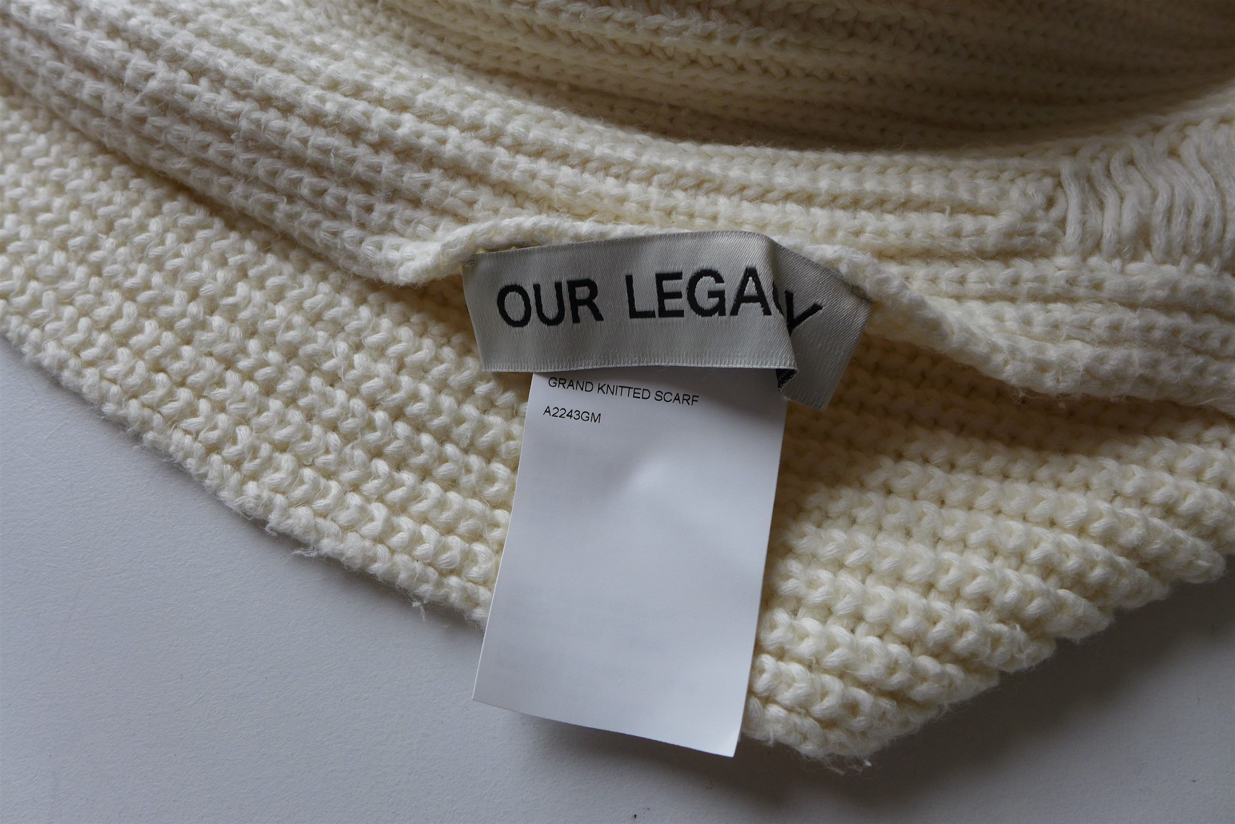 Our Legacy Our Legacy Grand Knitted Scarf - Natural Tousled Cotton Size ONE SIZE - 9 Thumbnail
