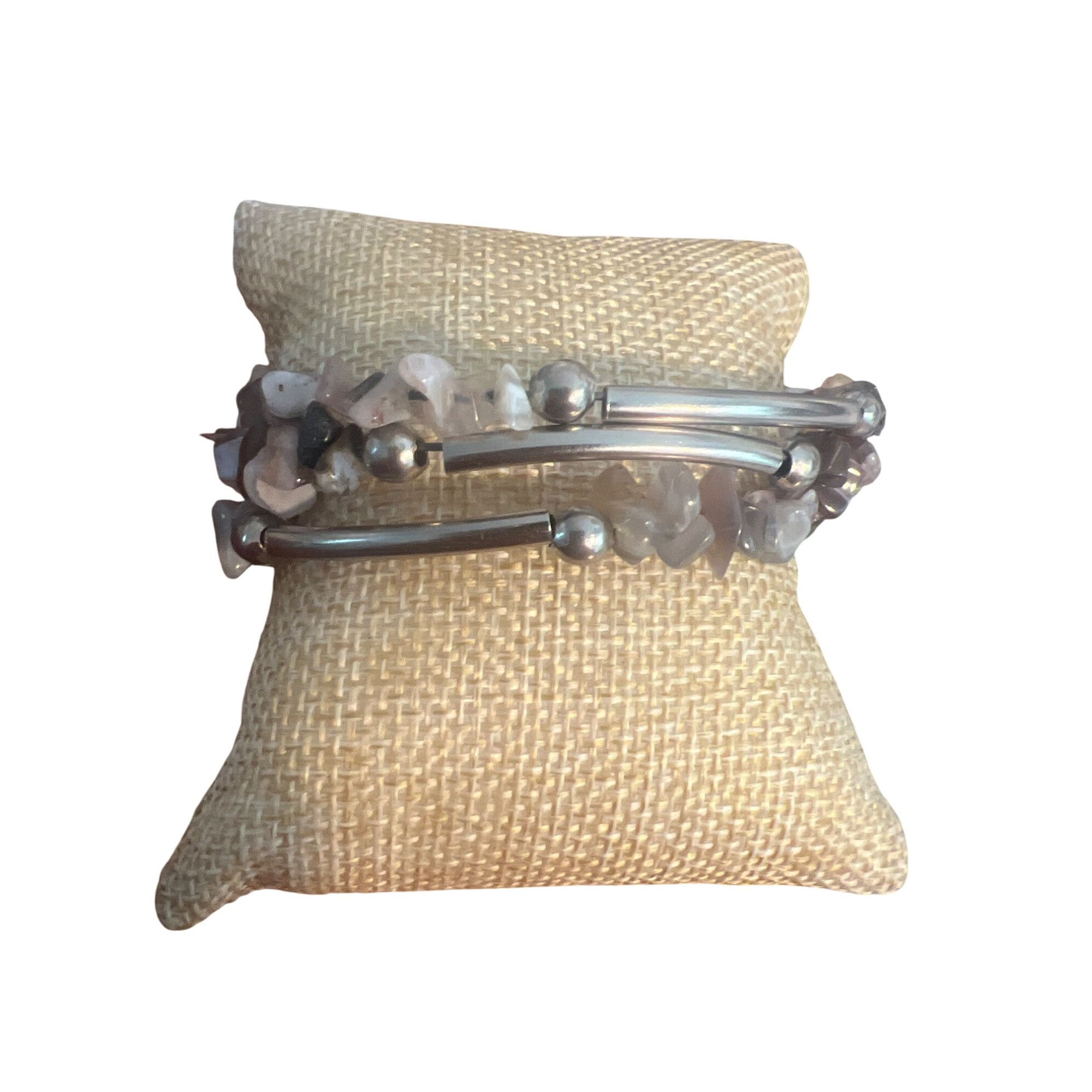 Other Vintage Silver Tone Wrap Bracelet Agate Quartz Chips Natural Size ONE SIZE - 1 Thumbnail