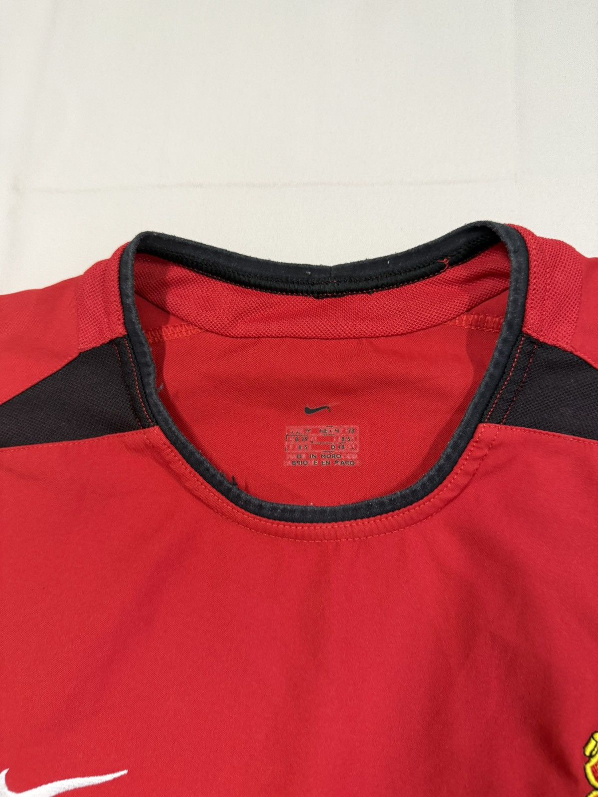Nike 2002-04 Manchester United Nike Home Shirt Size US L / EU 52-54 / 3 - 5 Thumbnail