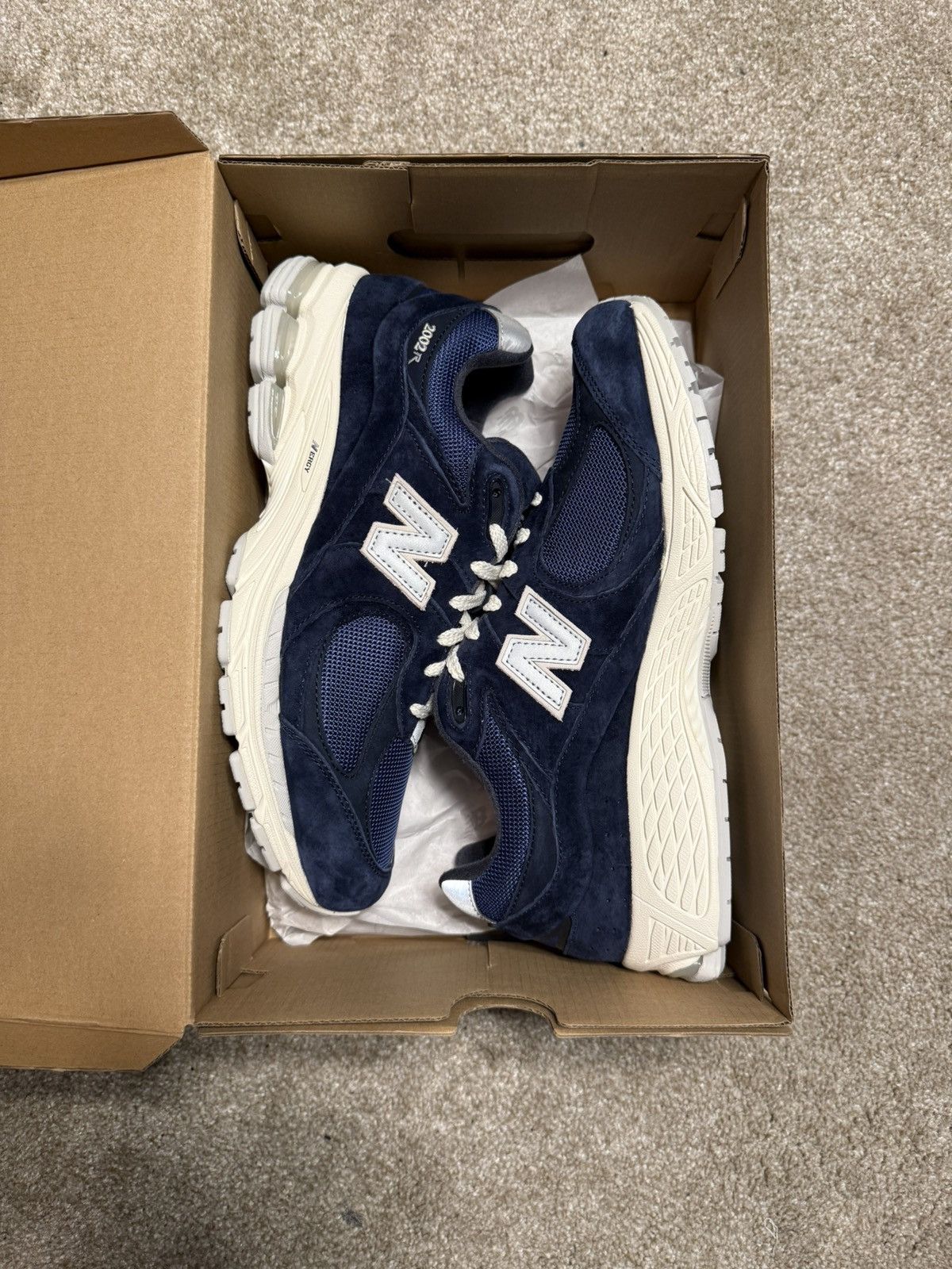 New Balance New Balance 2002R “Navy Grey” Size US 10 / EU 43 - 1 Thumbnail