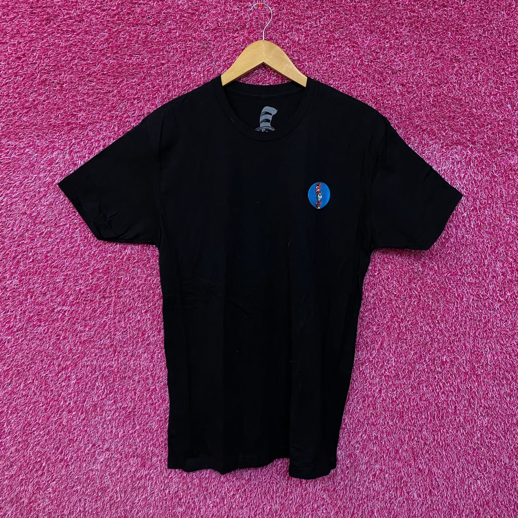Other Dr. Seuss's The Cat In The Hat Tshirt size medium Size US M / EU 48-50 / 2 - 1 Thumbnail