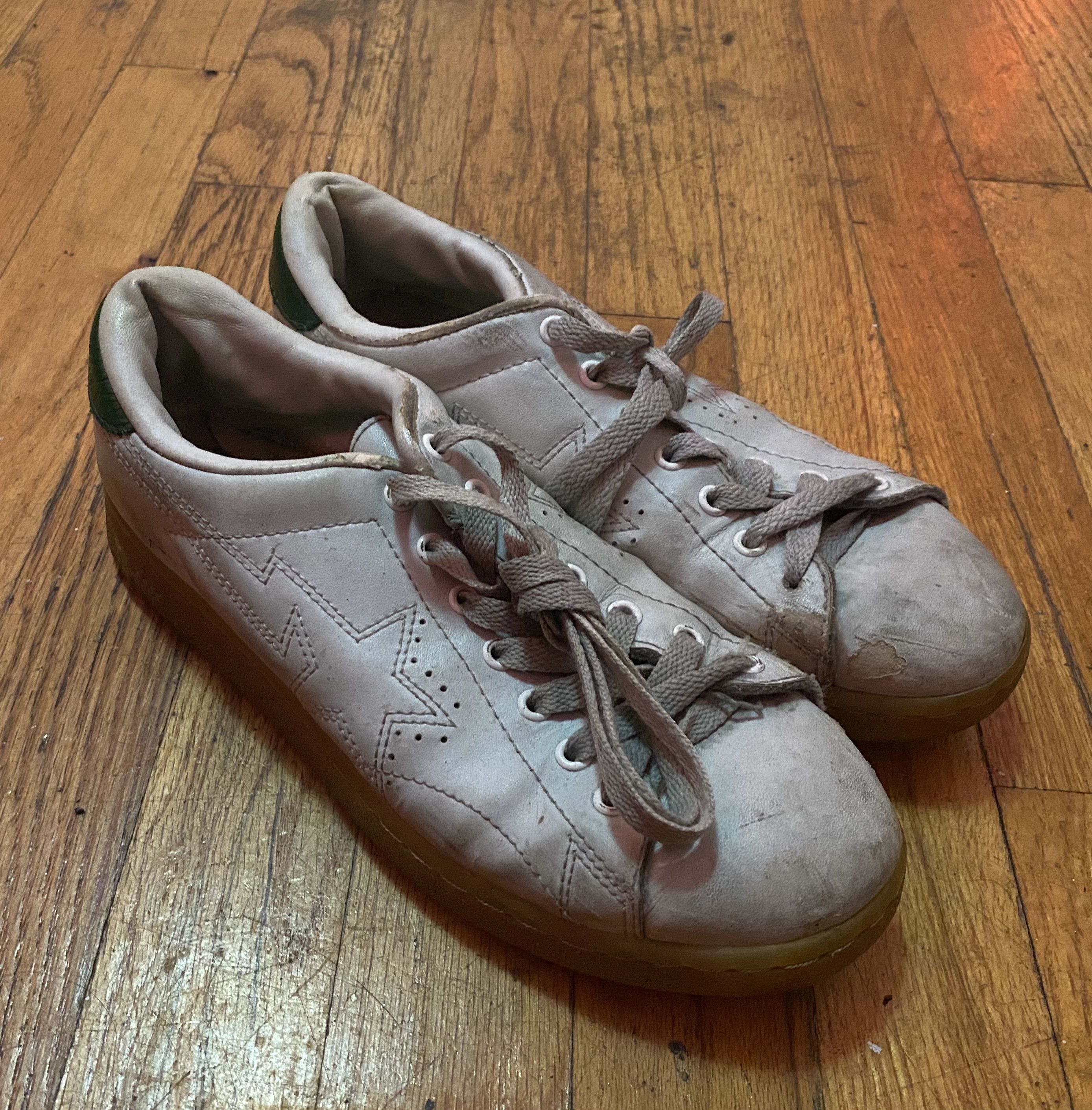 Bape BAPE Low-Top Bapesta Tennis Snkrs ⊛ WTE/GRN LEATHER ⊛ Used Size US 5.5 / IT 35.5 - 1 Thumbnail