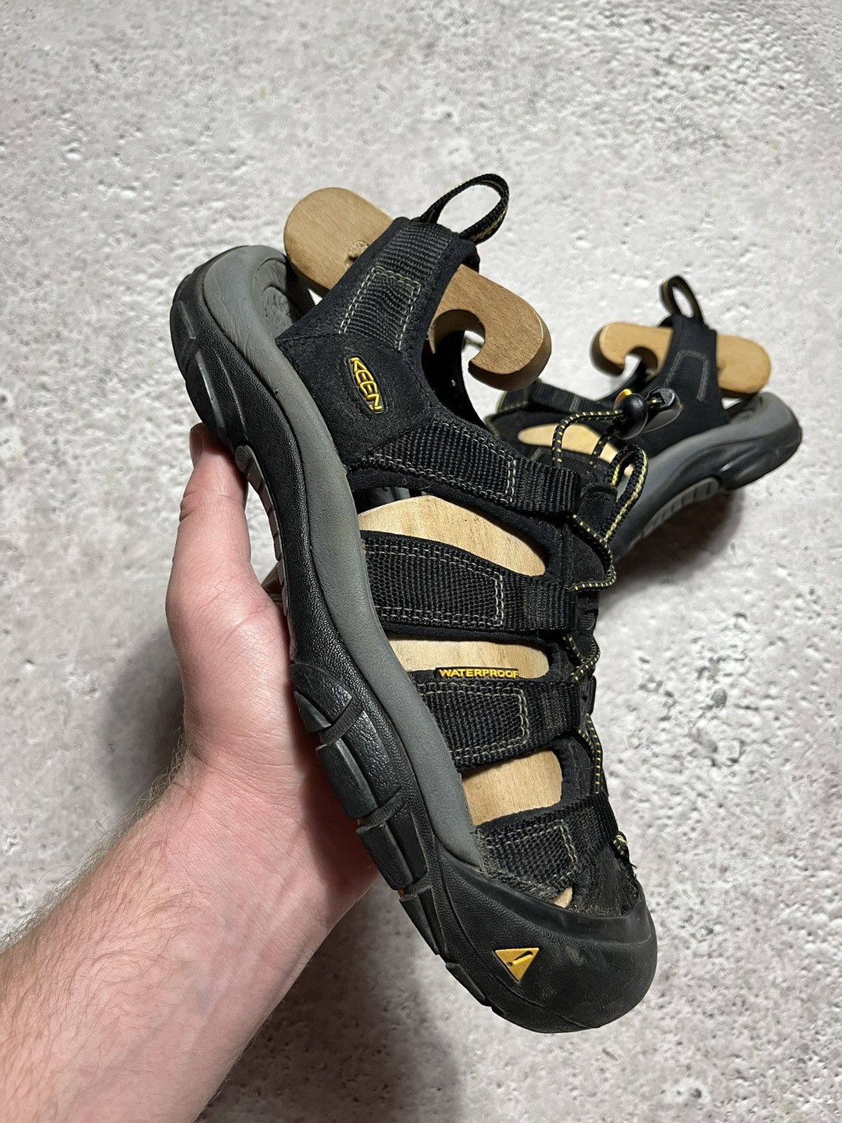 KEEN Keen Waterproof Anatomic Footed Gorpcore Sandals Size US 8 / EU 41 - 2 Thumbnail