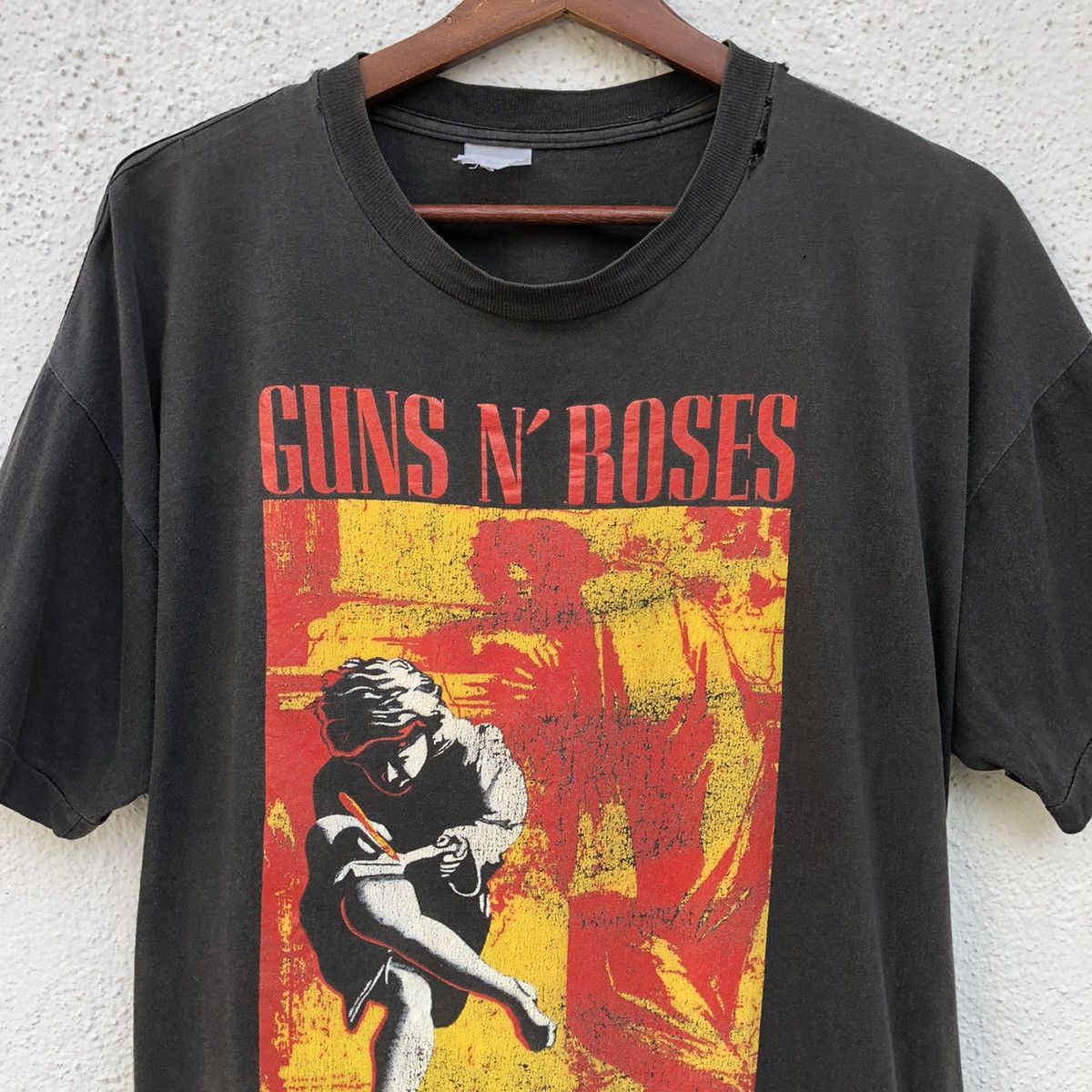 Guns N' Roses Vintage 1991 Guns N Roses Tour T Shirt Size US L / EU 52-54 / 3 - 3 Thumbnail