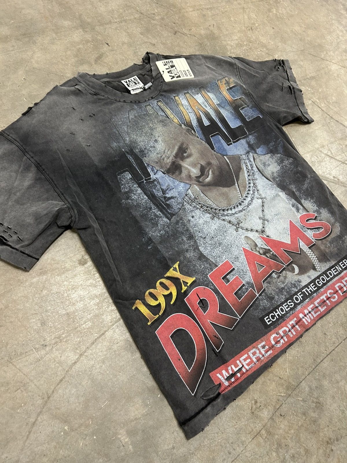 Vale Lives Valley Forever Black Makavale Tupac Tee Medium