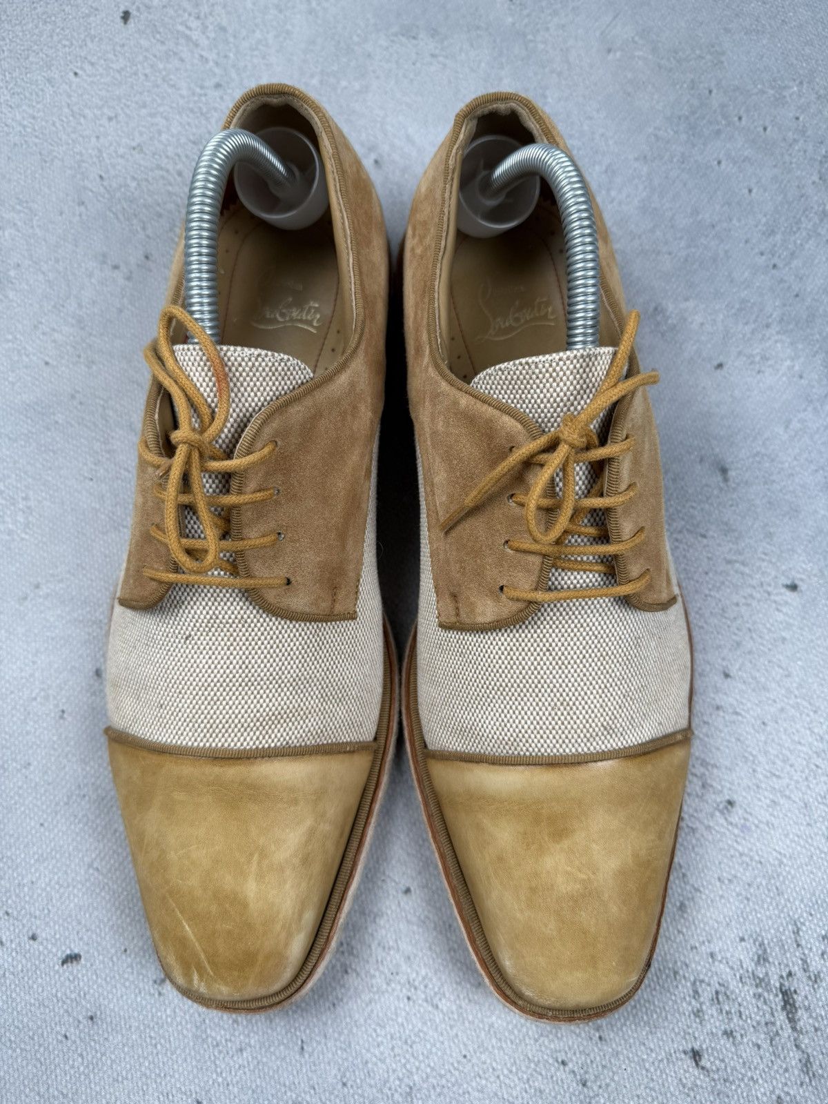 Christian Louboutin Christian Louboutin Greggo Two Tone Suede Canvas Oxford Shoe Size US 9.5 / EU 42-43 - 13 Thumbnail