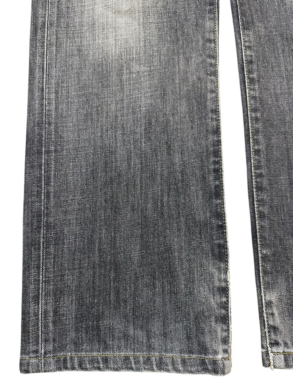 Uniqlo Vintage Japanese Uniqlo Faded Wash Style Loose Jeans Size US 32 / EU 48 - 7 Thumbnail