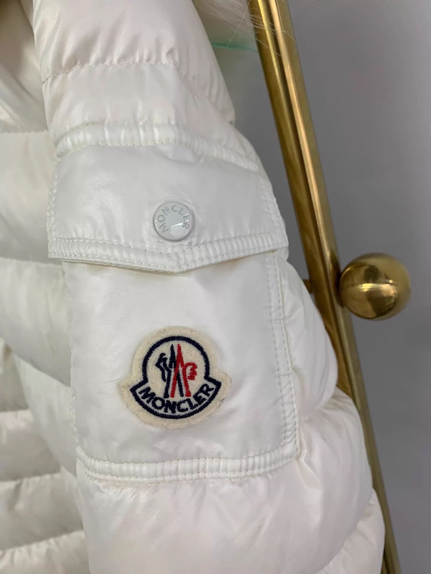 Moncler MonclerBadyfurWhiteFoxFurCollarDetachableHood3down Size M / US 6-8 / IT 42-44 - 2 Thumbnail