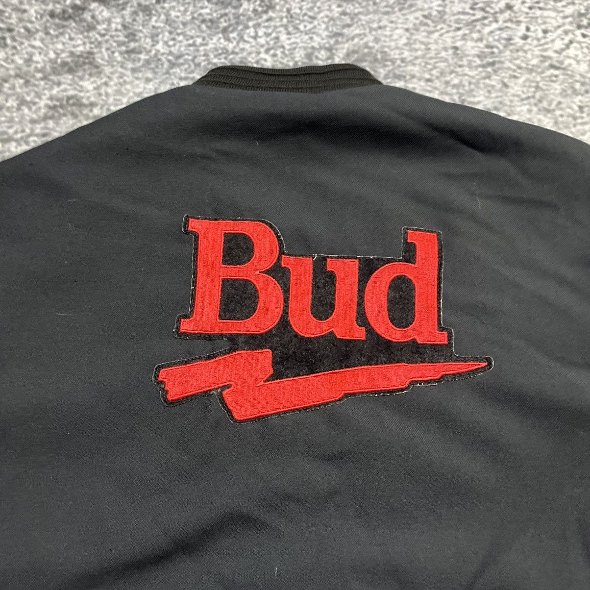 Budweiser VINTAGE 90s BUDWEISER BLACK RED BEER PROMO BOMBER JACKET Size US L / EU 52-54 / 3 - 8 Thumbnail