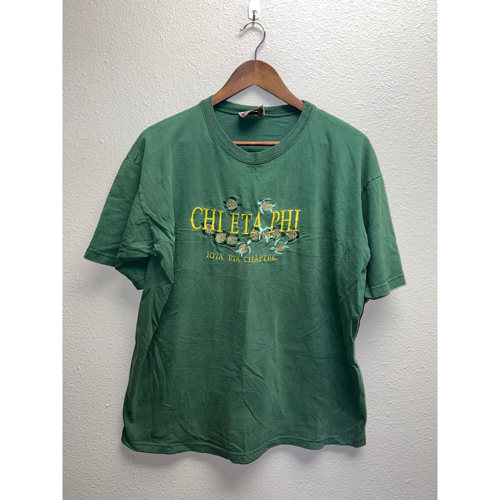 Vintage Vintatge Chi Eta Phi Shirt Iota Eta Turtle Green Tee VTG XL Size US XL / EU 56 / 4 - 1 Thumbnail