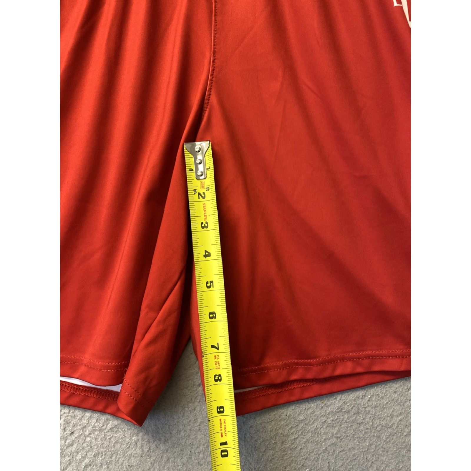 Under Armour Under Armour Shorts Teen Large Red Basketball Running Gym Work Out - 11452, Elastic Waist, Pockets, Tie, Regular Fit Size US 33 - 5 Thumbnail