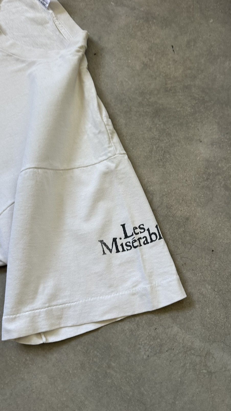 Vintage VINTAGE LES MISERABLES OVERPRINT TEE Size US L / EU 52-54 / 3 - 4 Thumbnail