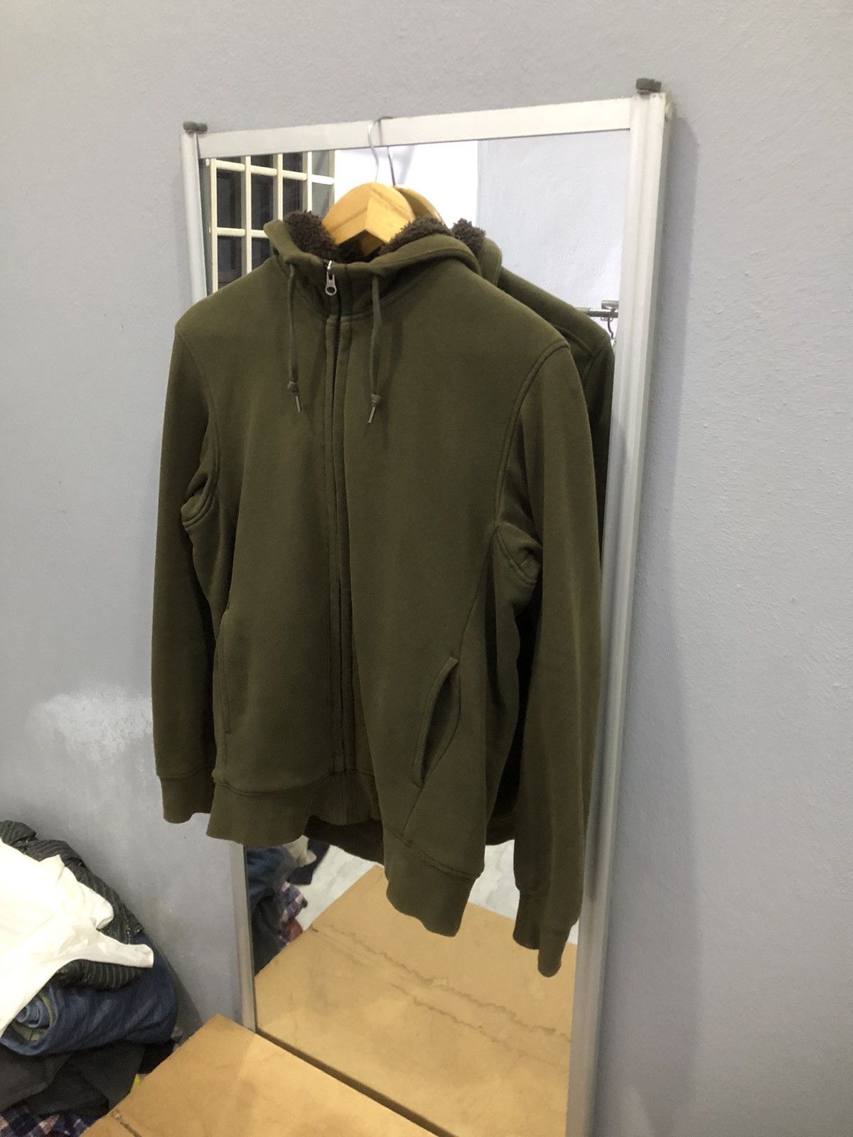 Japanese Brand × Uniqlo Uniqlo olive hoodie with sherpa lining Size US S / EU 44-46 / 1 - 4 Thumbnail