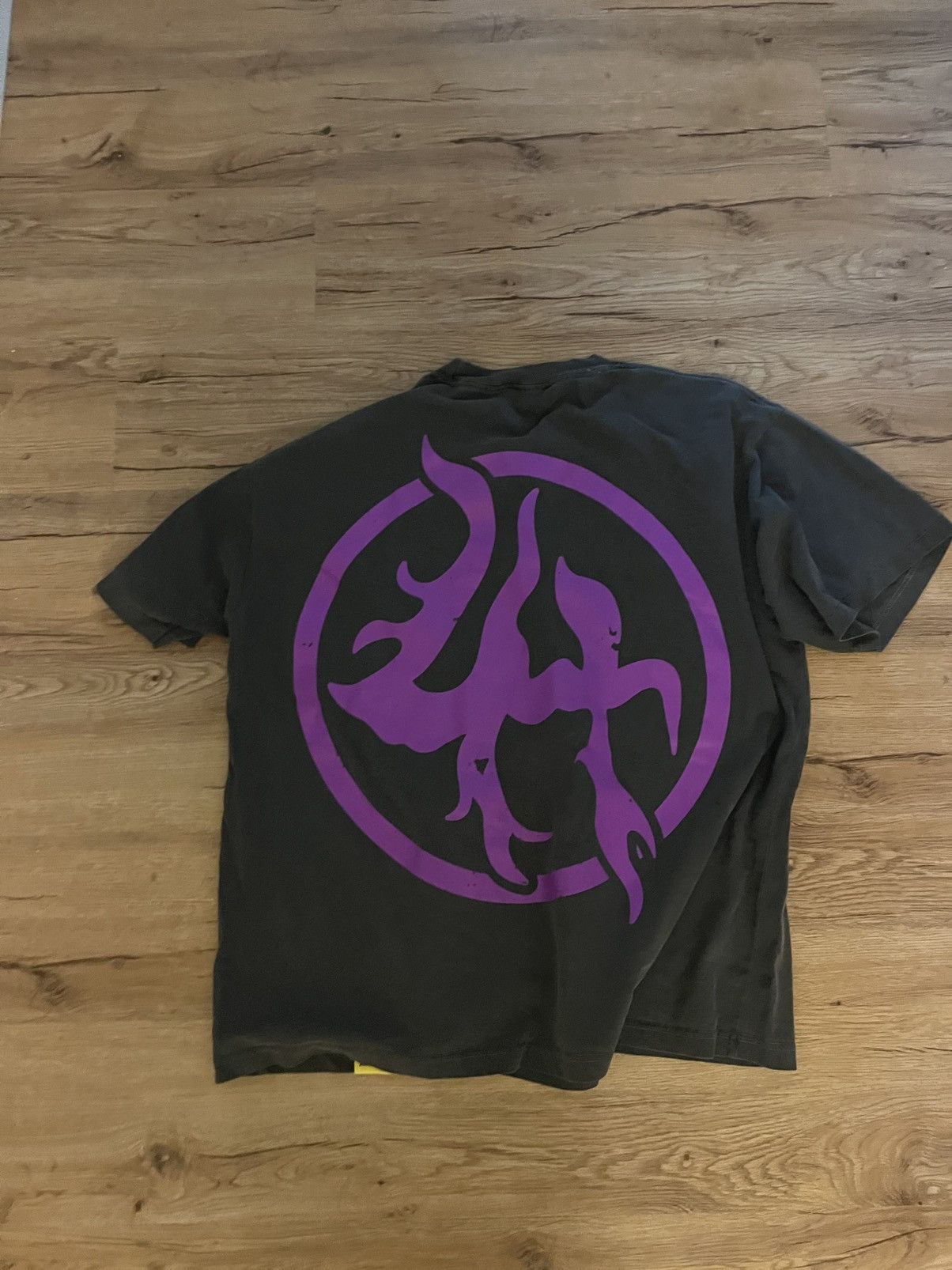 Lost hills Lost hills - thats an awful lot of cough syrup Size US XL / EU 56 / 4 - 2 Thumbnail