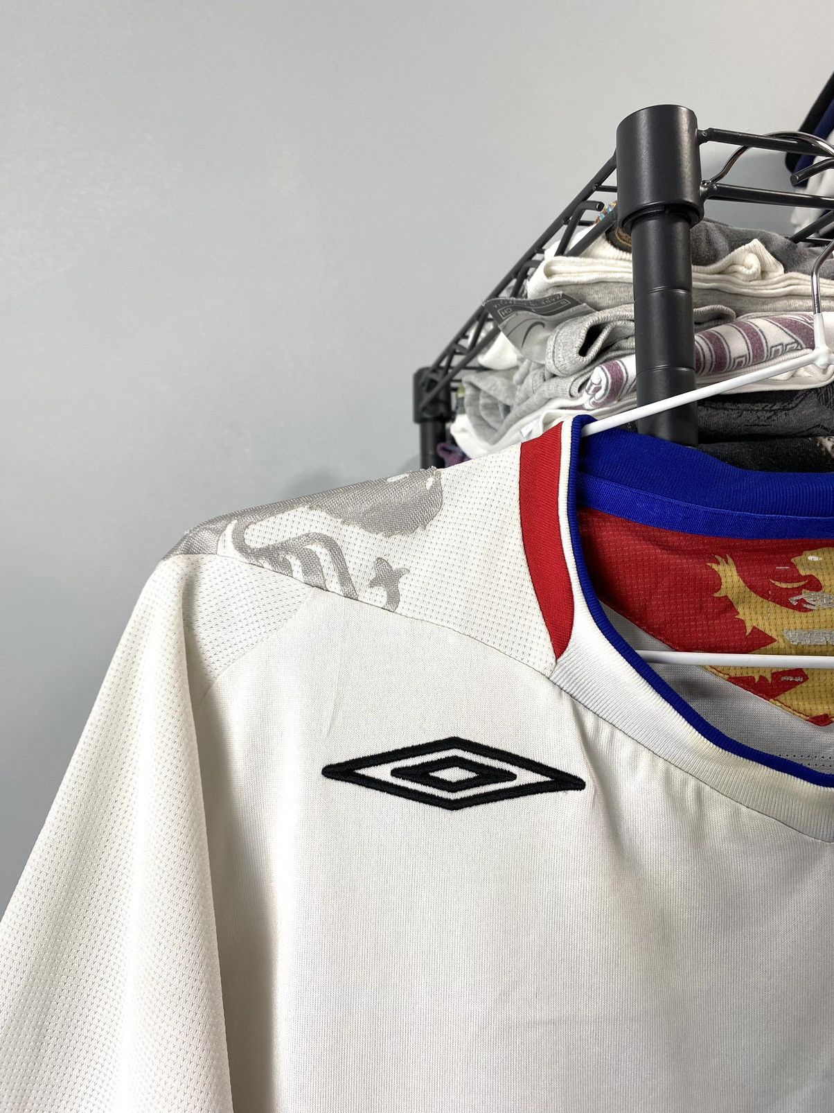 Umbro Vintage 07/08 Olympique Lyonnais Umbro Soccer Jersey Size US L / EU 52-54 / 3 - 4 Thumbnail