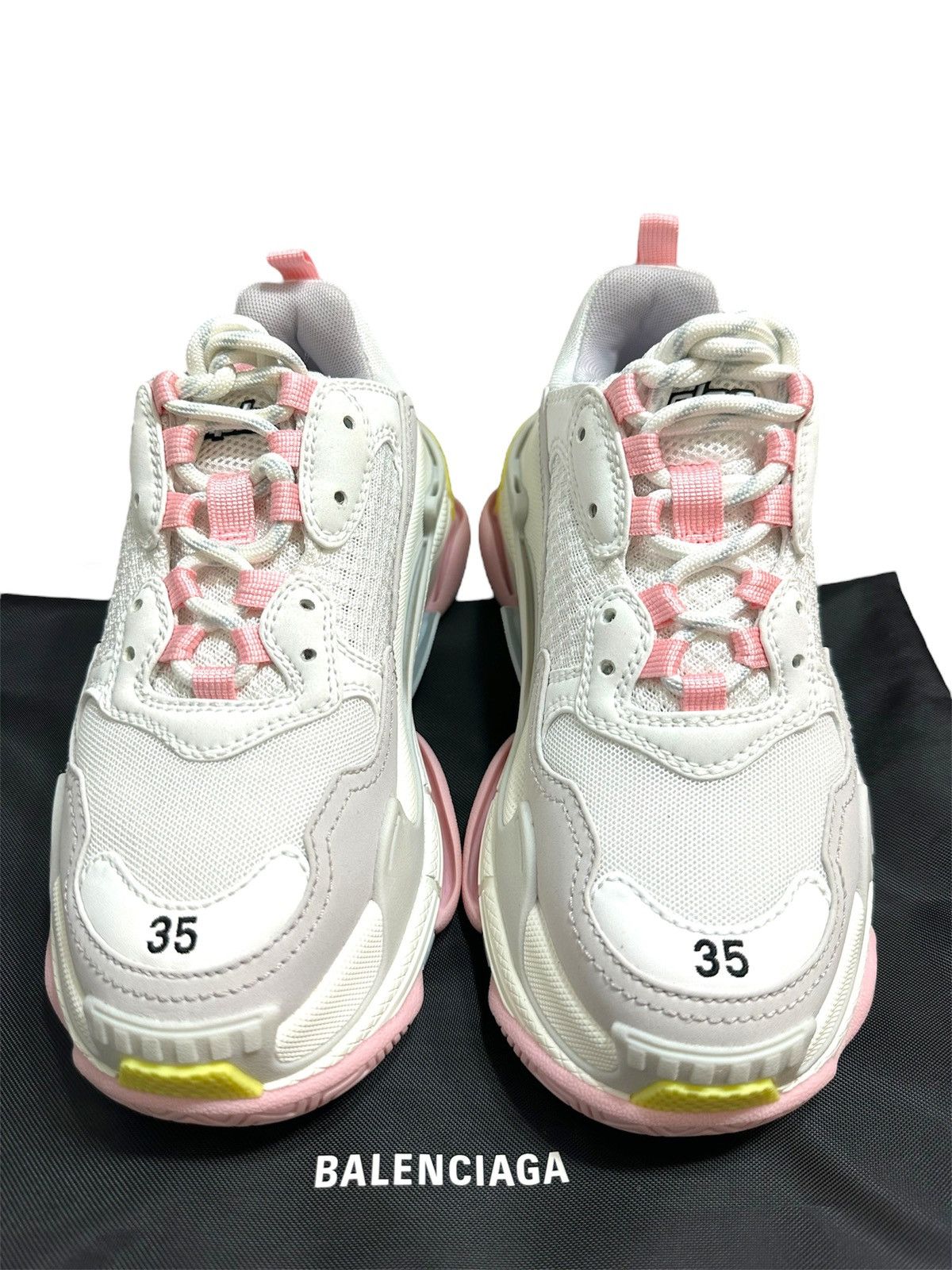 Balenciaga Balenciaga Triple S Sneakers Size US 5 / IT 35 - 1 Thumbnail