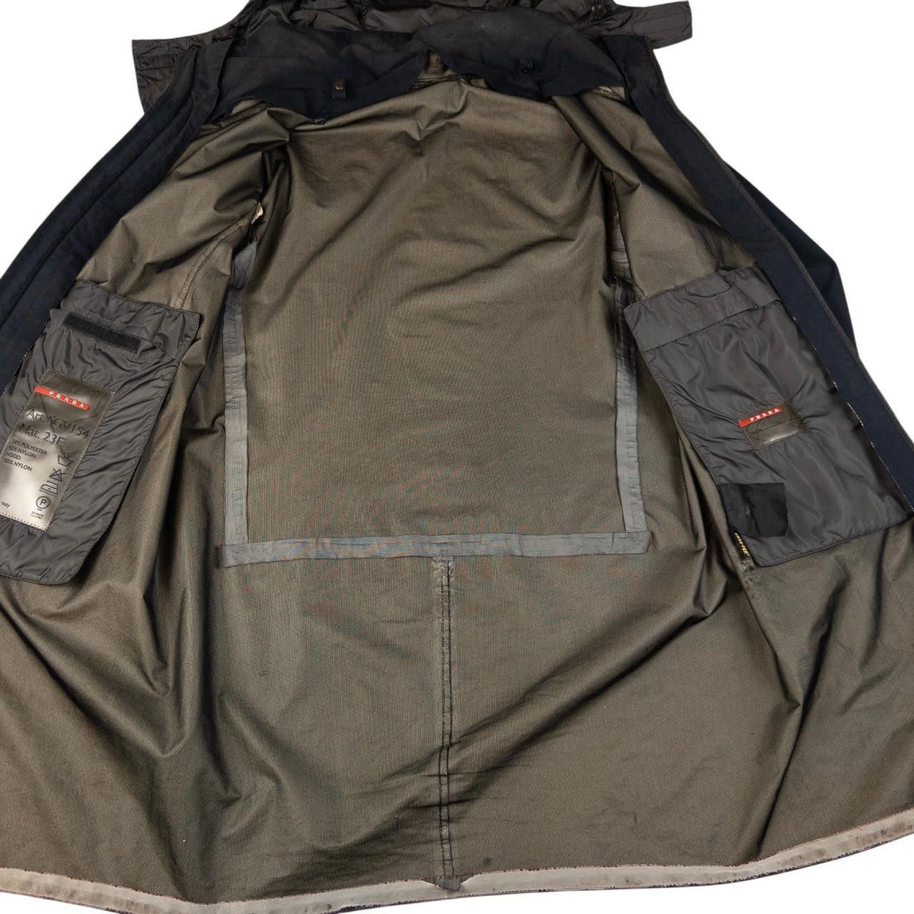 Prada Vintage Prada Sport Goretex Raincoat Size L Size US L / EU 52-54 / 3 - 4 Thumbnail