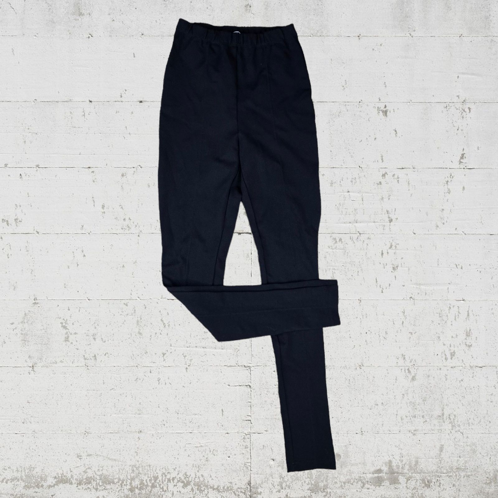 Aritzia Aritzia Black Pull On Skinny Pants Size Small Size 27" / US 4 / IT 40 - 8 Thumbnail
