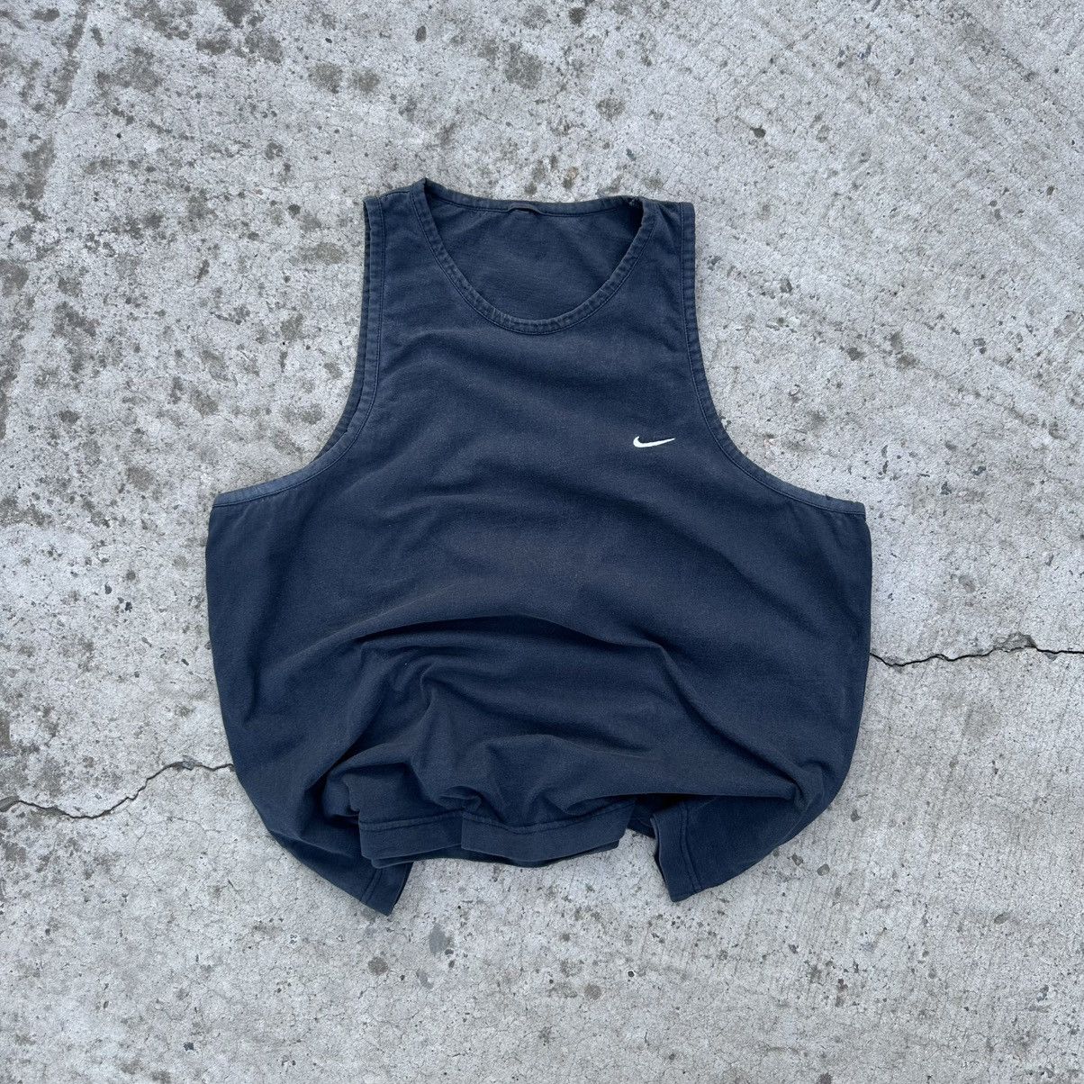 Nike Vintage Japanese Style Nike Tank Top Sleeveless SK8 Y2K Size US M / EU 48-50 / 2 - 1 Thumbnail