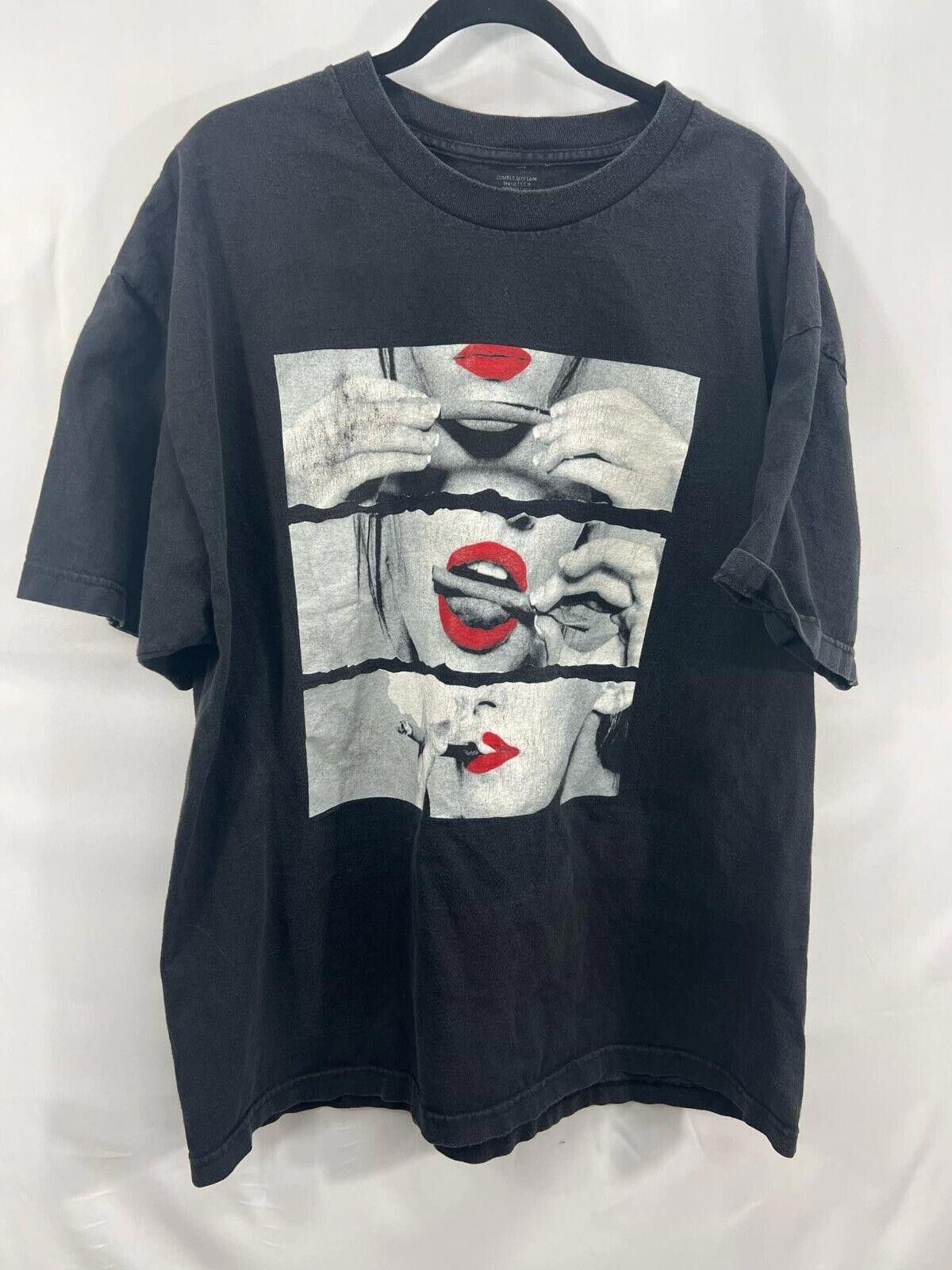 Designer 2XL Fashion Graphic T-Shirt Roll-Lick-Chill Red Lips Size XXL / US 16-18 / IT 52-54 - 1 Thumbnail