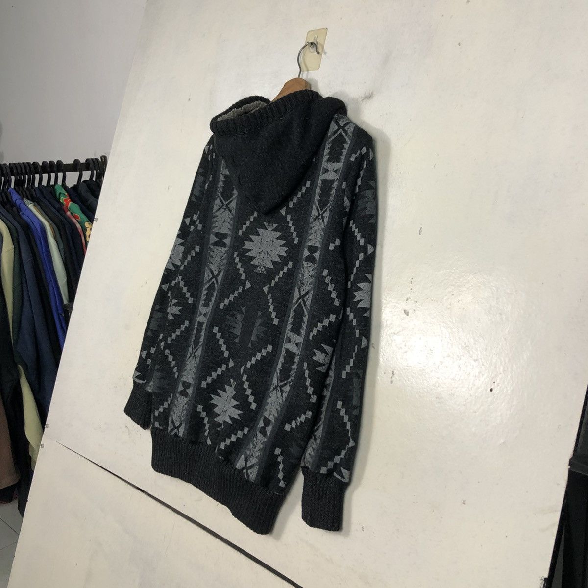 Japanese Brand 📌Vintage Billabong Bomber Jacket Fur Hoodie Navajo Aztec Size US M / EU 48-50 / 2 - 13 Thumbnail