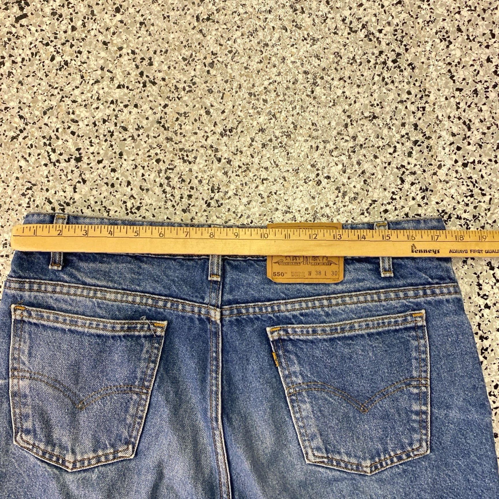 Levi's VINTAGE Levi's 550 Jeans Relaxed 38x30 35x29 Blue Denim Mens Made in USA 90s Distressed Pockets 5-Pocket Design Jeans Size US 38 / EU 54 - 6 Thumbnail