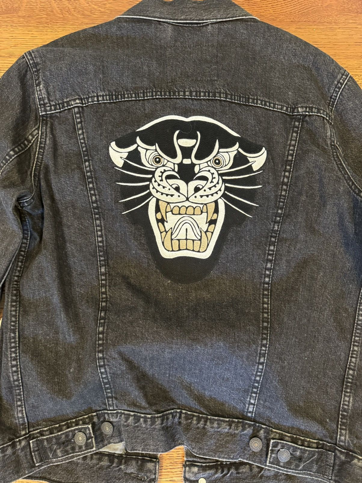 Levi's Custom embroidered Levi’s jacket Size US M / EU 48-50 / 2 - 3 Thumbnail