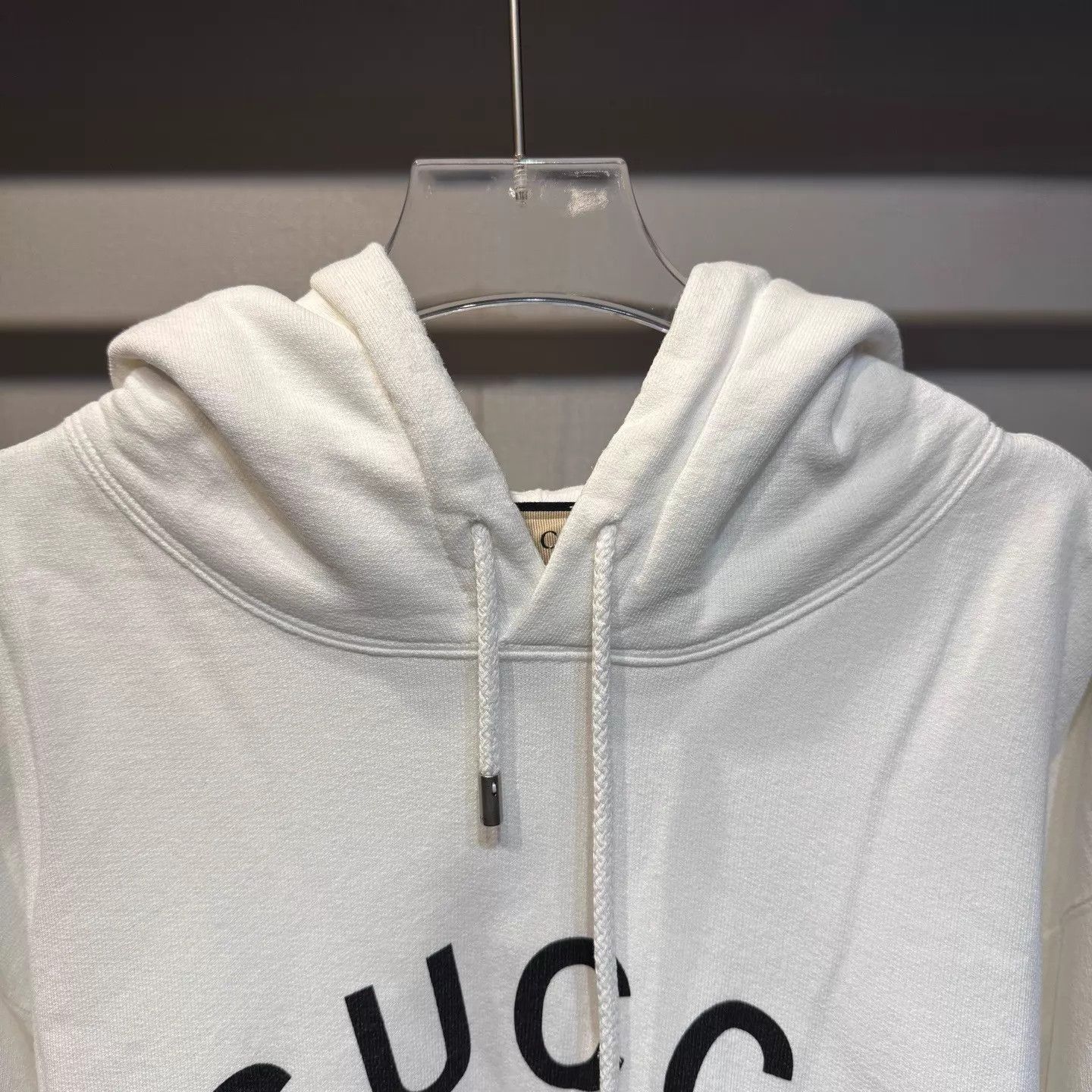 Gucci Gucci white chest belt logo hoodie XXL new Size US XXL / EU 58 / 5 - 3 Thumbnail
