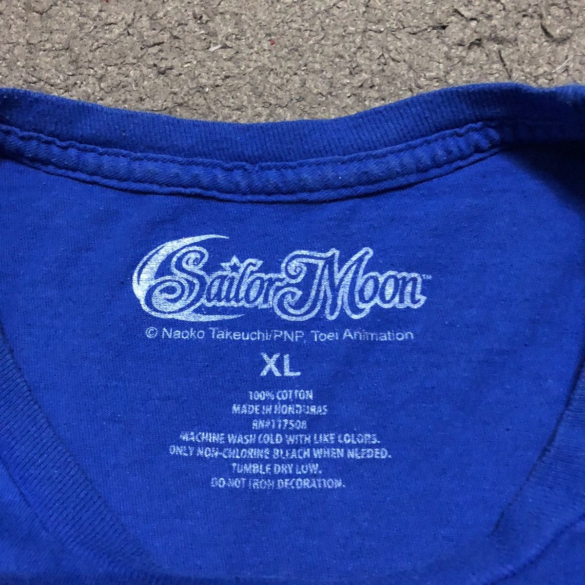 Anime × Japanese Brand × Vintage 💥Rare💥 Distressed Vintage Y2K Sailor Moon Anime Tees Size US XL / EU 56 / 4 - 3 Thumbnail
