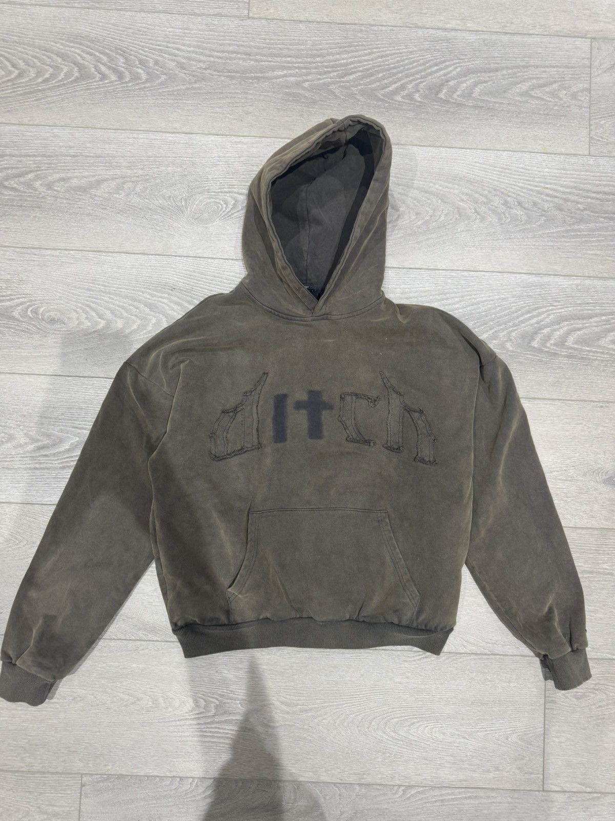 Designer × Vintage Baggy Deisgner Ash Ditch La Missing Patch Pullover Hoodie Size US M / EU 48-50 / 2 - 1 Thumbnail