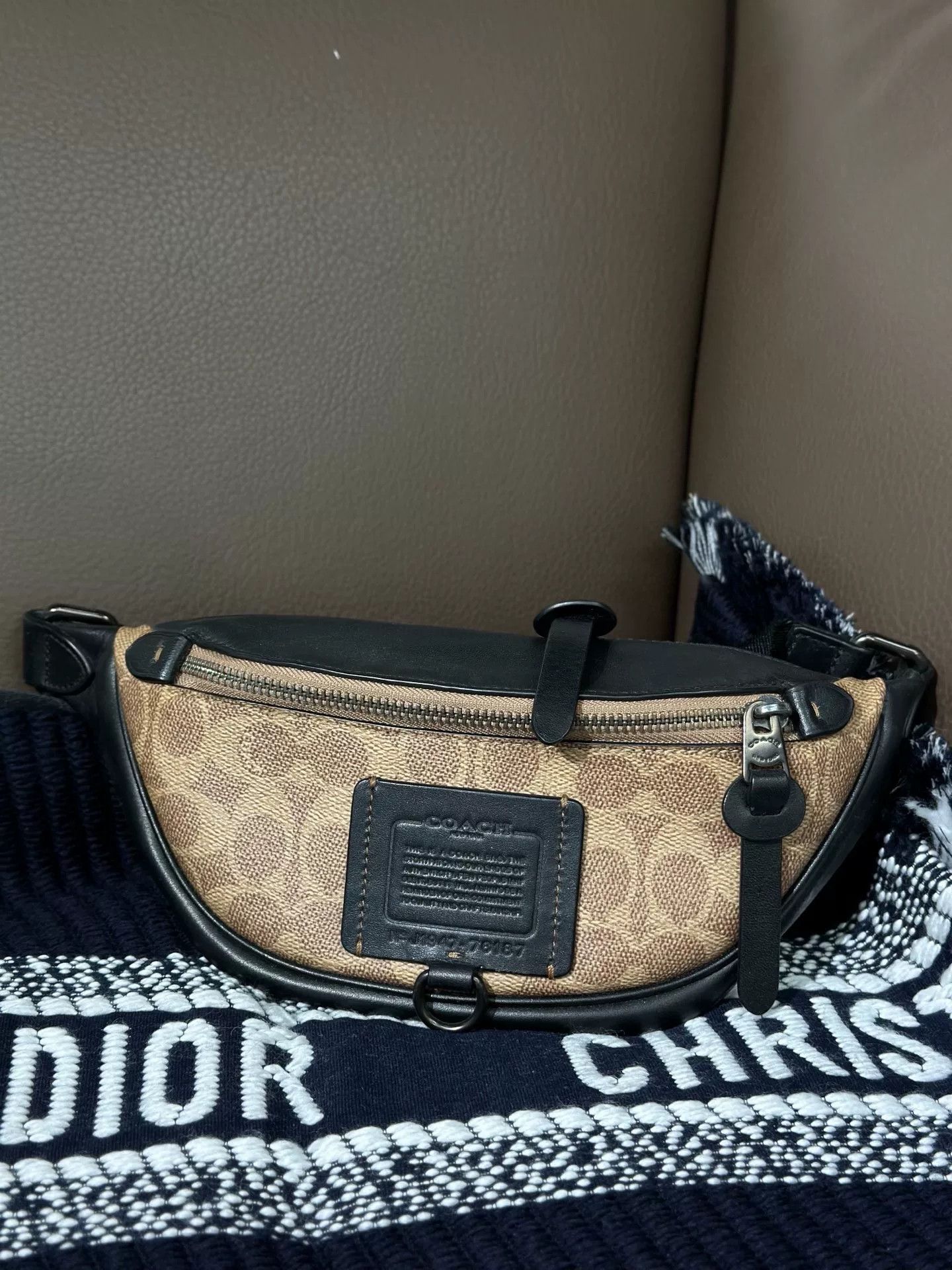 Coach Coach Retro Beige Shoulder Bag 31 Women Size ONE SIZE - 1 Thumbnail