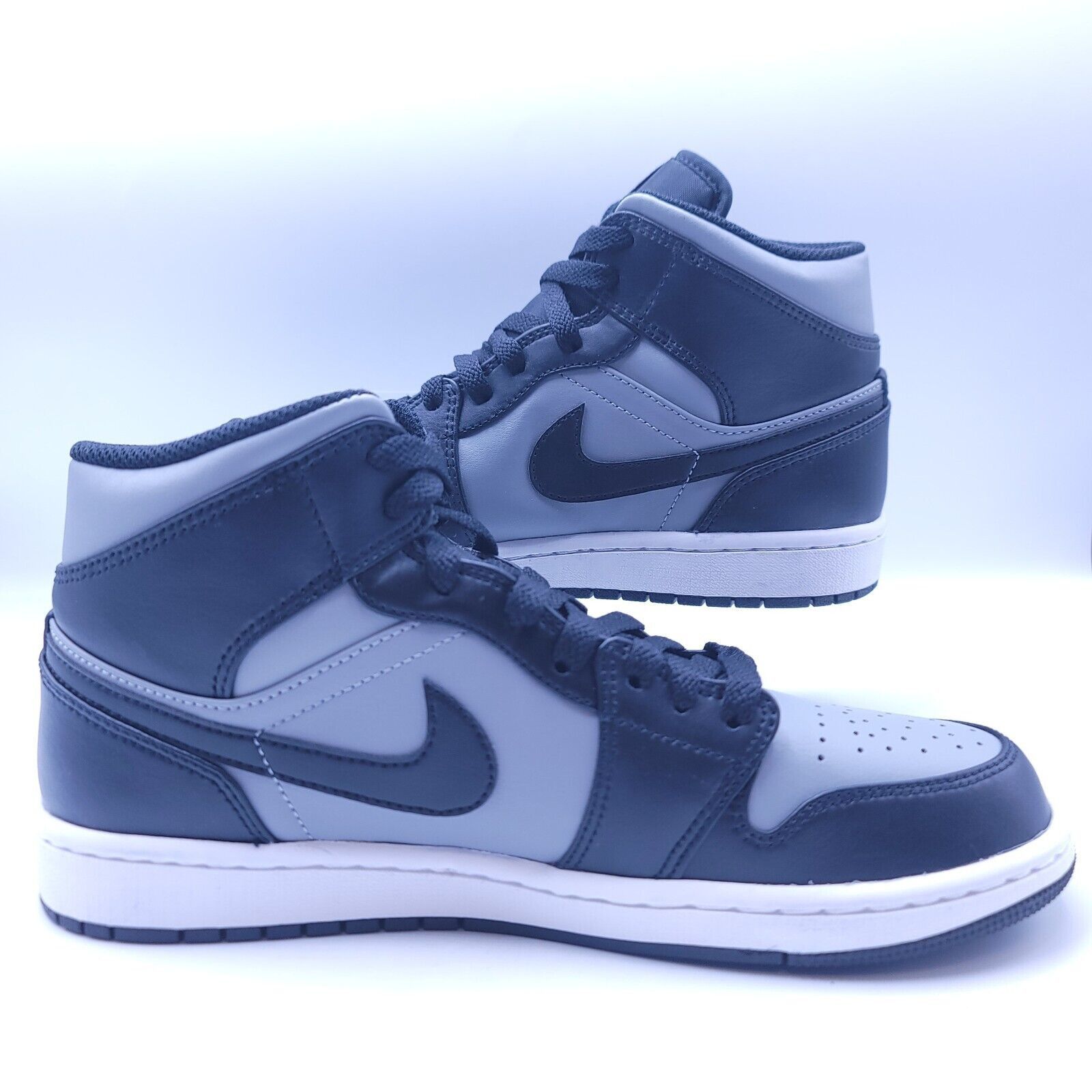 Nike Nike Air Jordan 1 Mid Shoe Mens Size 8 554724-096 Black Size US 8 / EU 41 - 6 Thumbnail