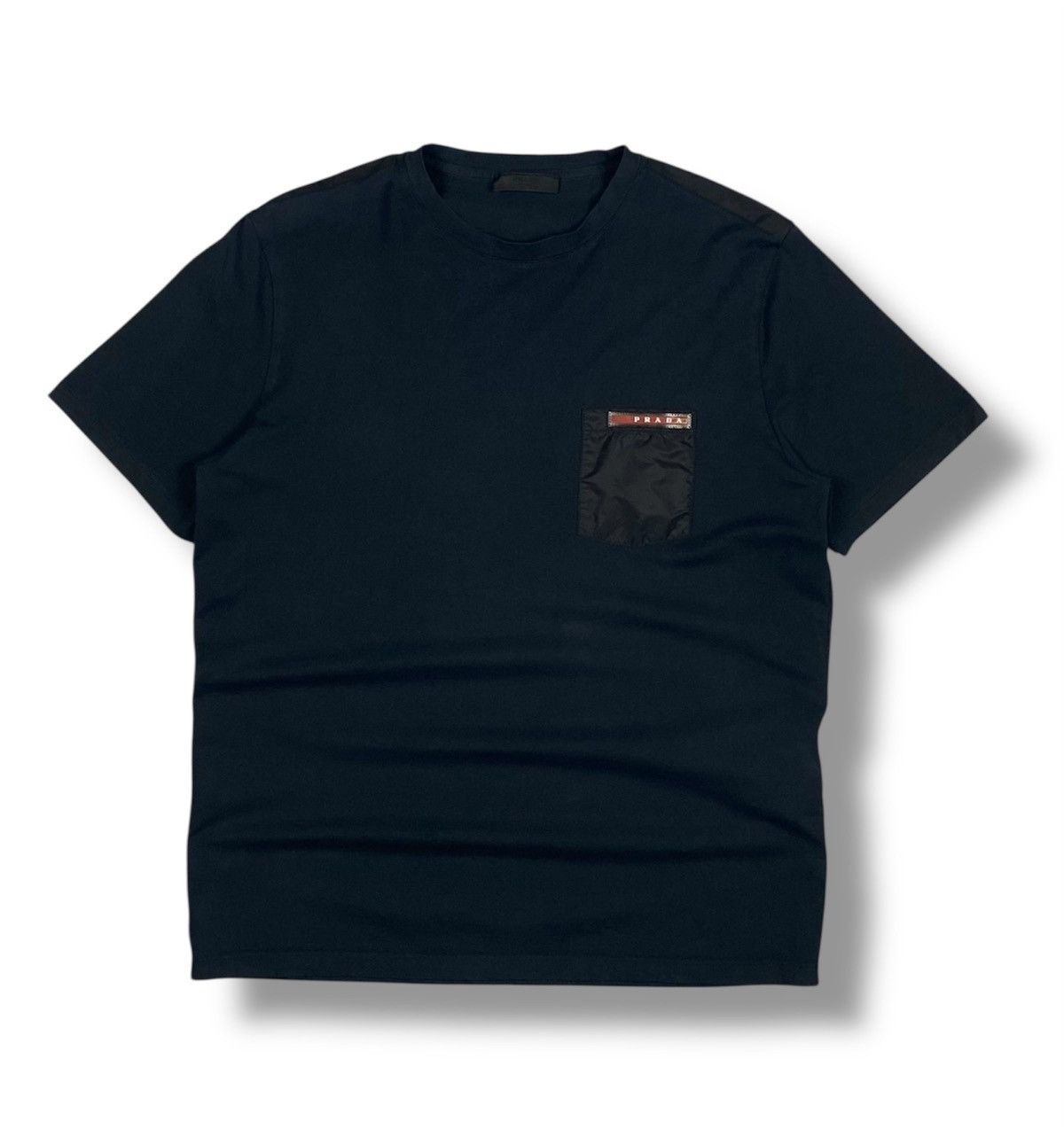 Prada Prada Nylon Pocket Red Tab Dark Navy T Shirt Size US L / EU 52-54 / 3 - 1 Thumbnail