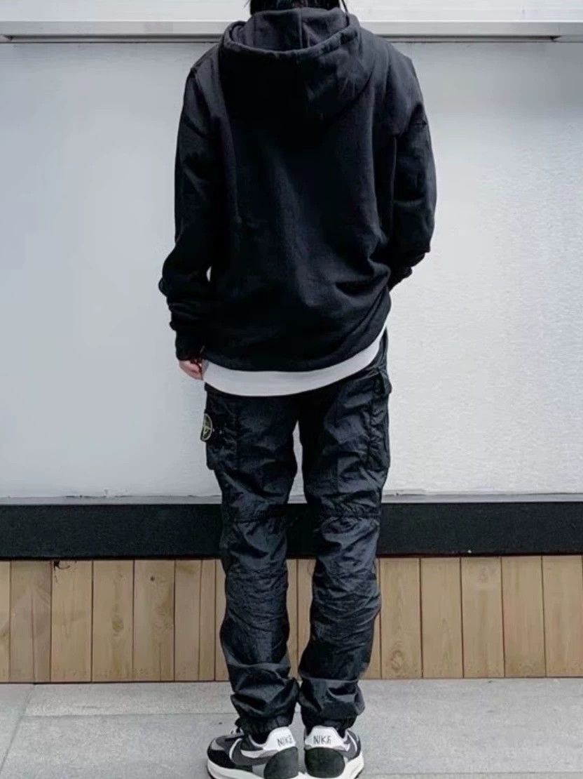 Stone Island StoneIsland Metal Nylon Seersucker 2-Pocket Navy Cargo Pants Size US 29 - 7 Thumbnail