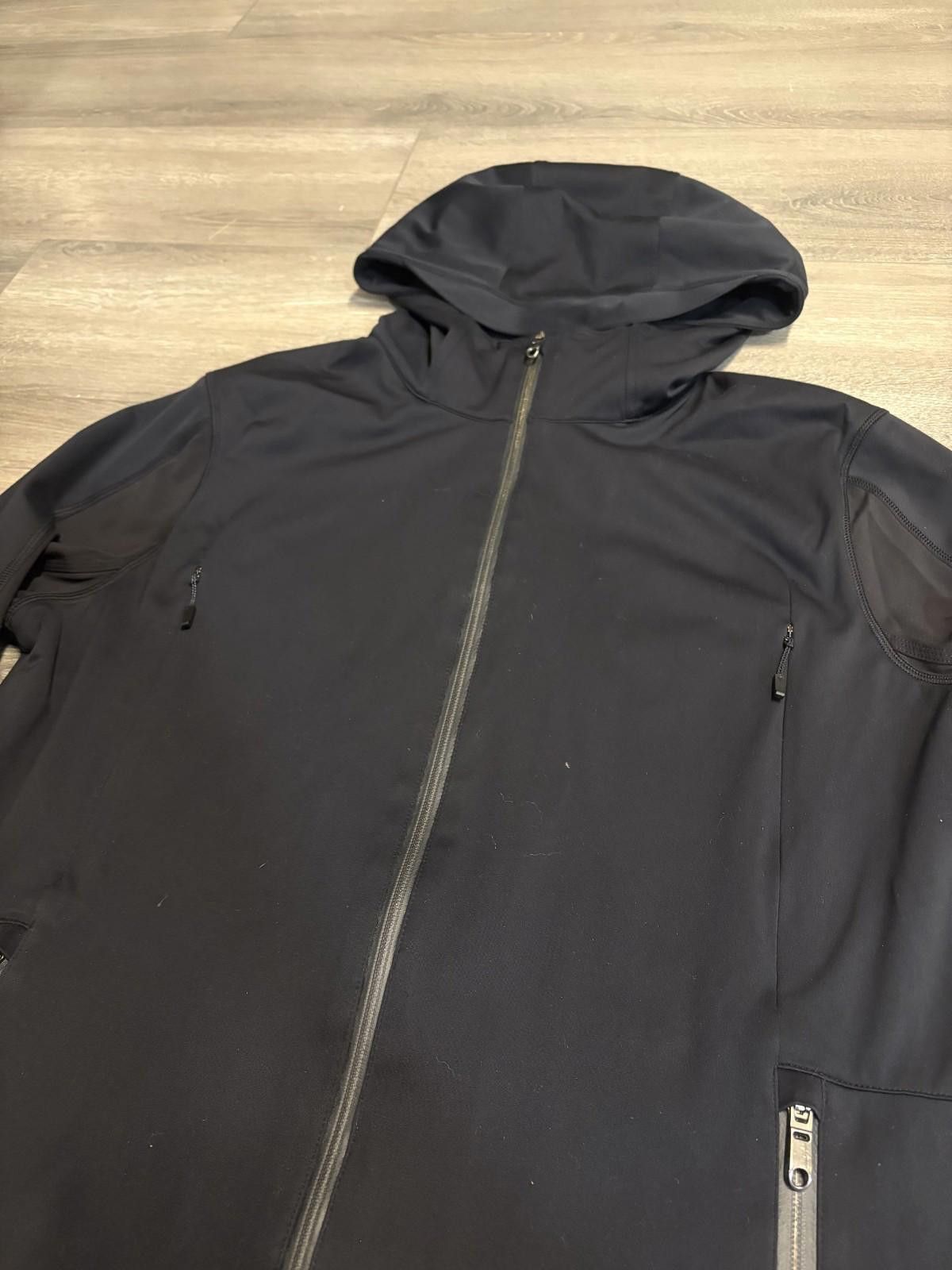 Lululemon Lululemon Full Zip Hoodie Sweatshirt Black Stretch Men’s L Size US L / EU 52-54 / 3 - 3 Thumbnail