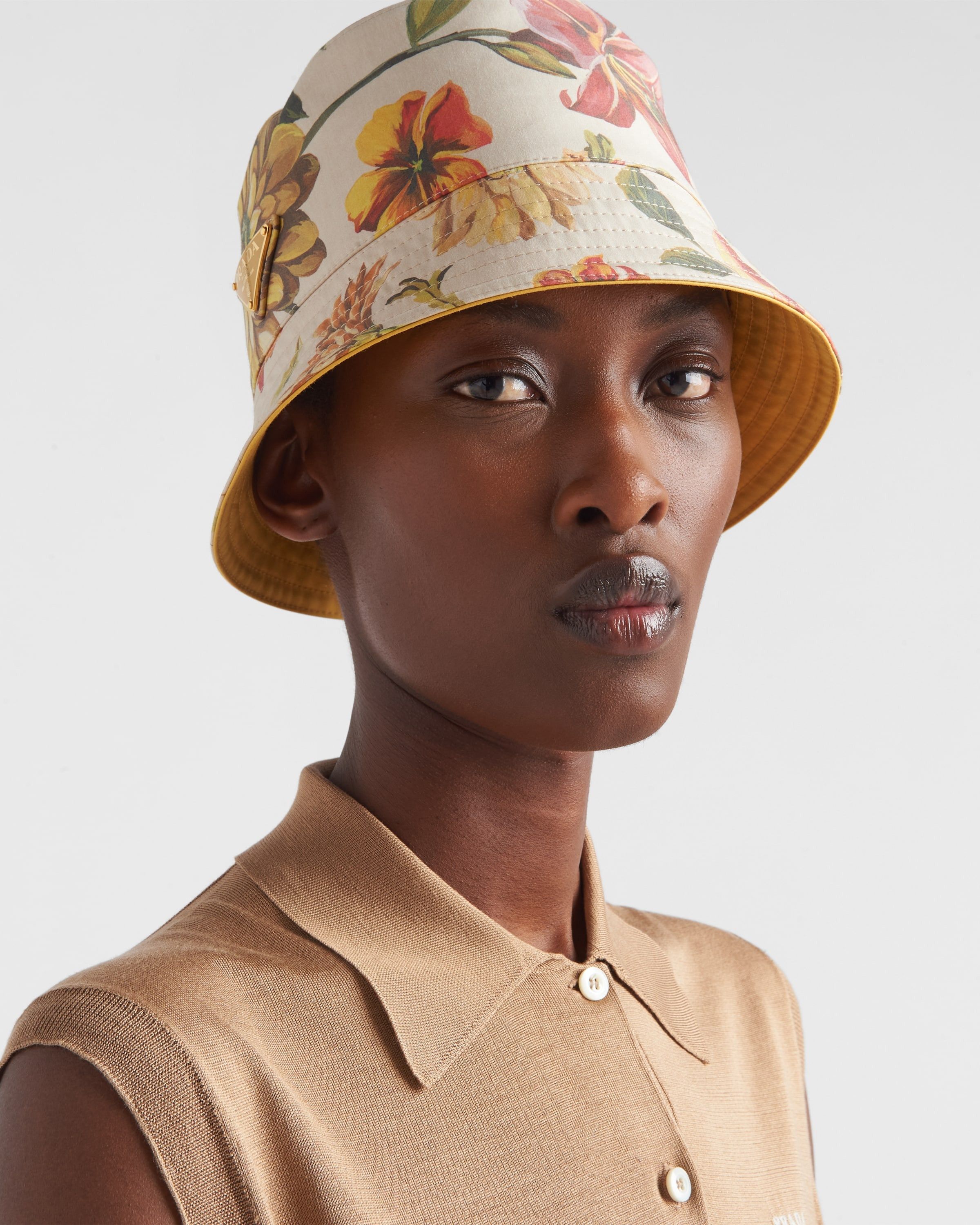 Prada o1la1rc1a0925 Size: OS / Reversible Cotton Bucket Hat / Cap Size ONE SIZE - 2 Thumbnail