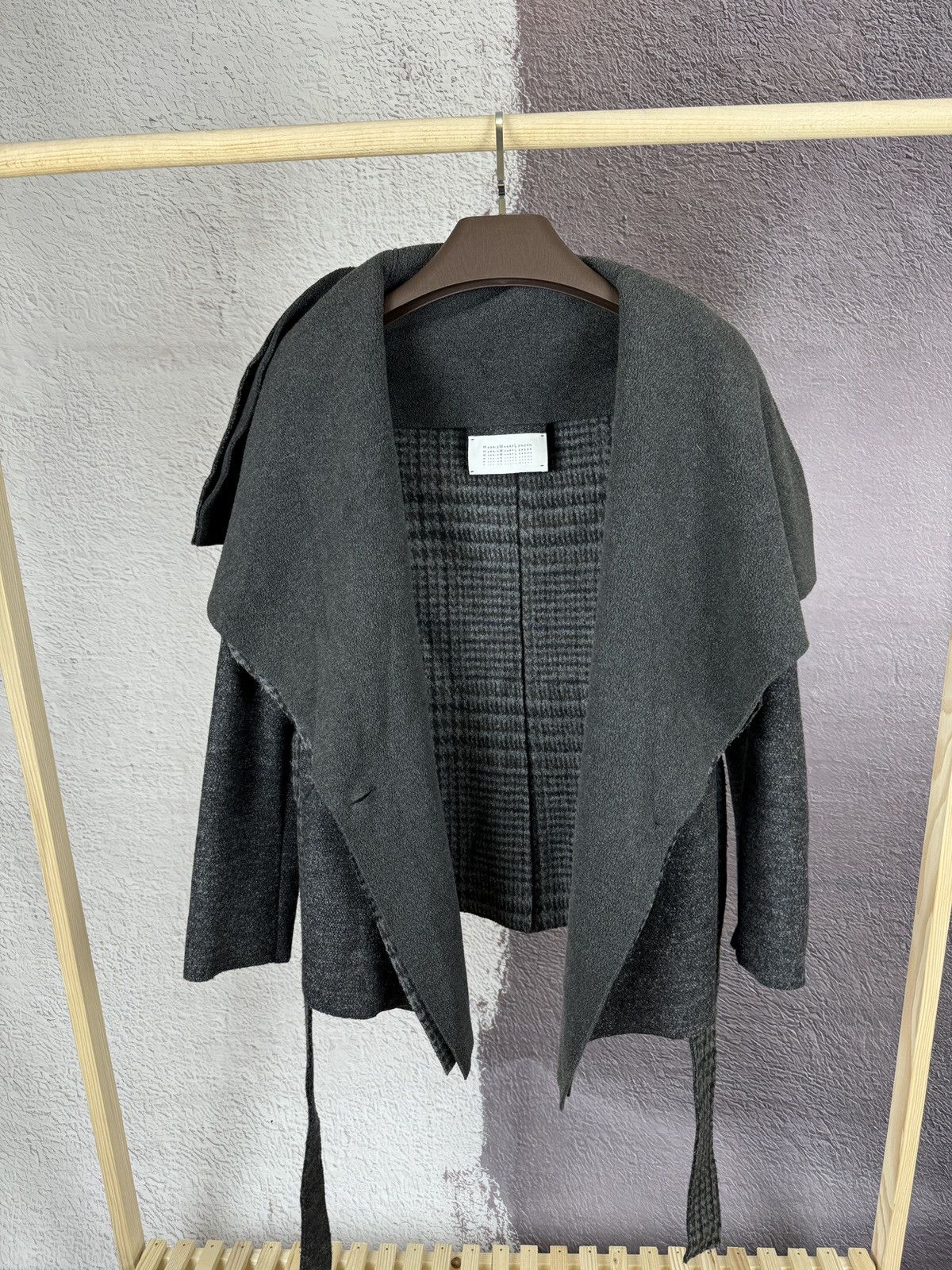 Harris Wharf London Harris Wharf London double breasted wool short coat belted Size M / US 6-8 / IT 42-44 - 12 Thumbnail