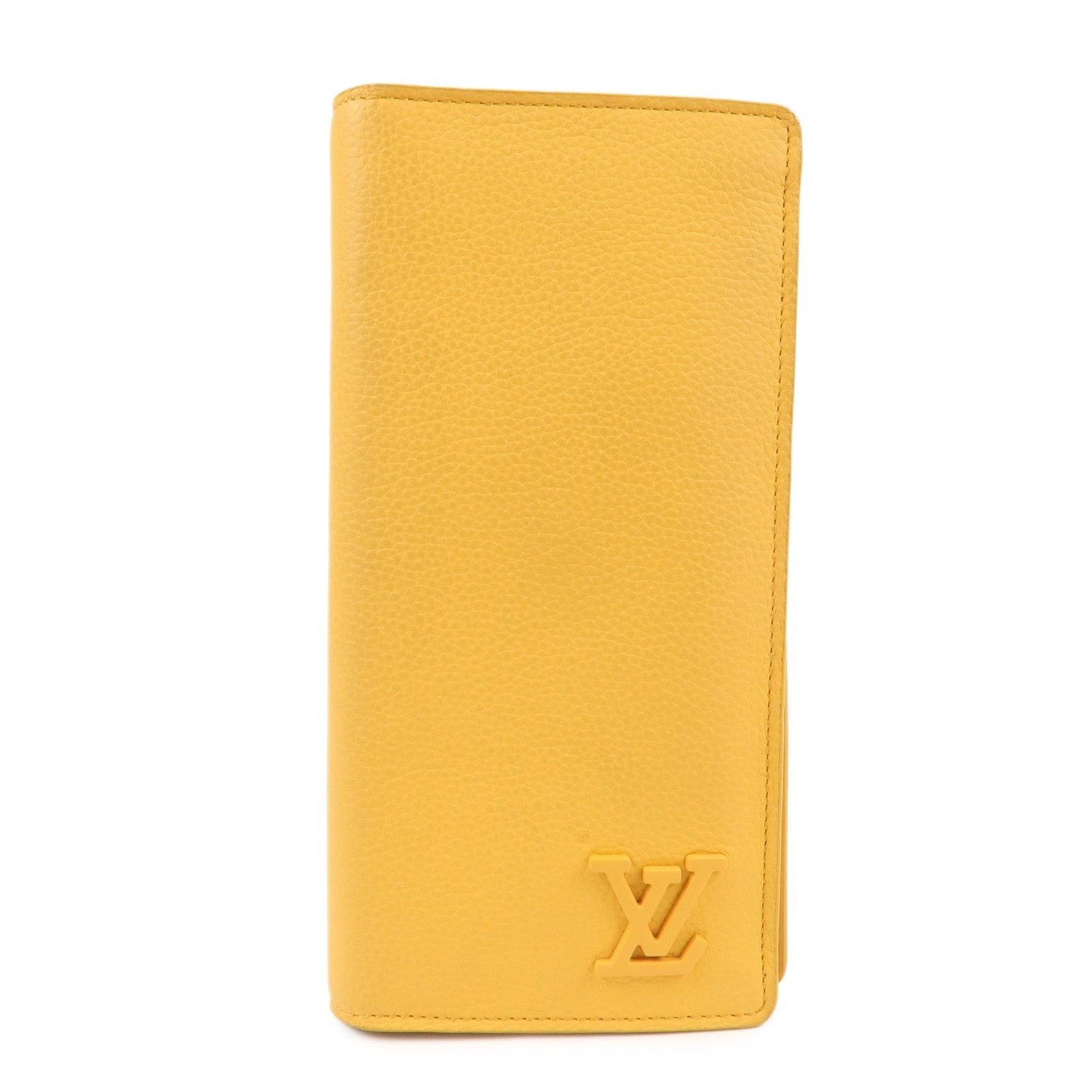 Louis Vuitton Louis Vuitton Aerogram Portefeuille Braza Calfskin Wallet Size ONE SIZE - 1 Thumbnail