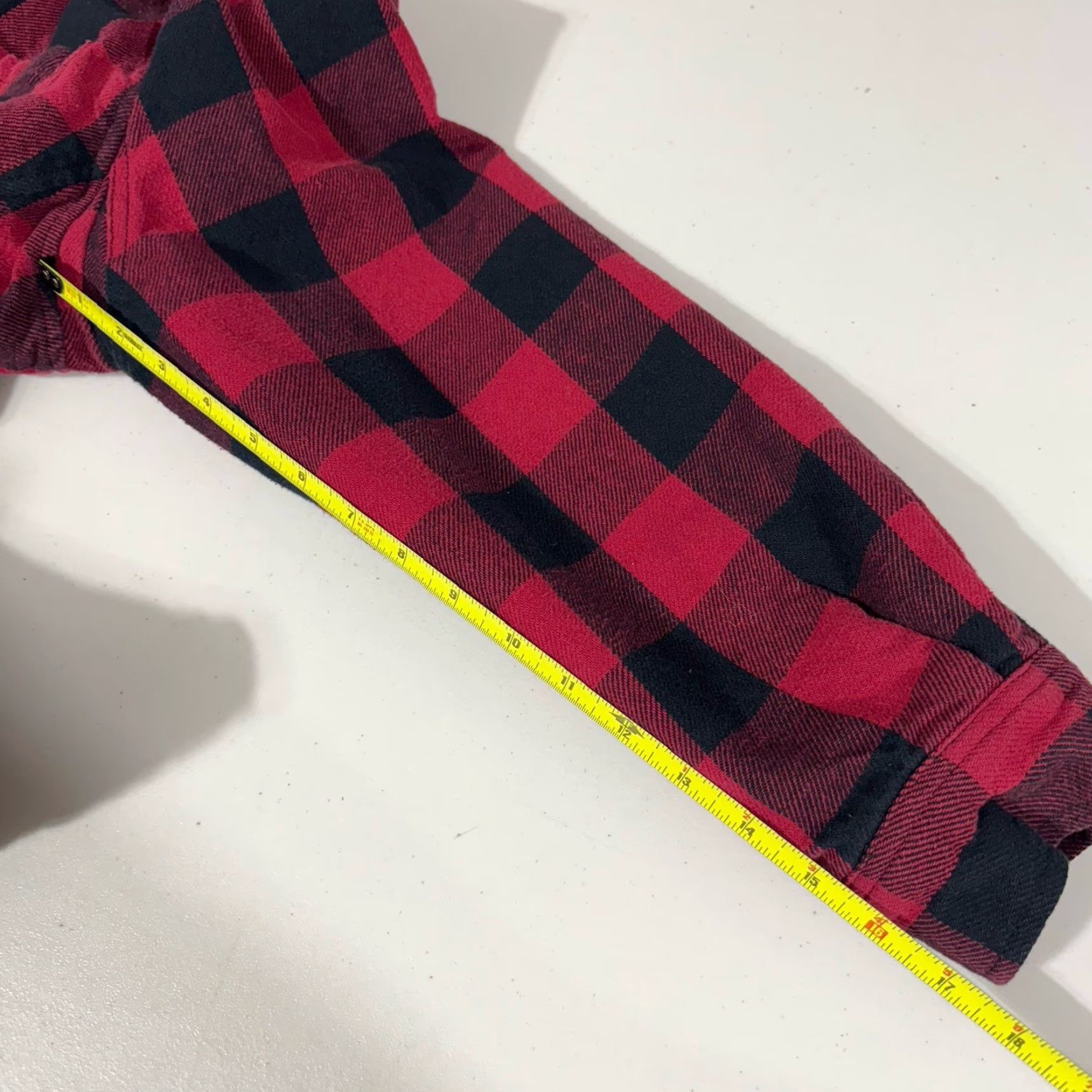 CO DULUTH Flapjack Flannel Jacket Womens 2XL Buffalo Plaid Quilted Red Buffalo Plaid Jacket Womens 2XL Red Quilted Flannel Jacket Size XXL / US 16-18 / IT 52-54 - 4 Thumbnail