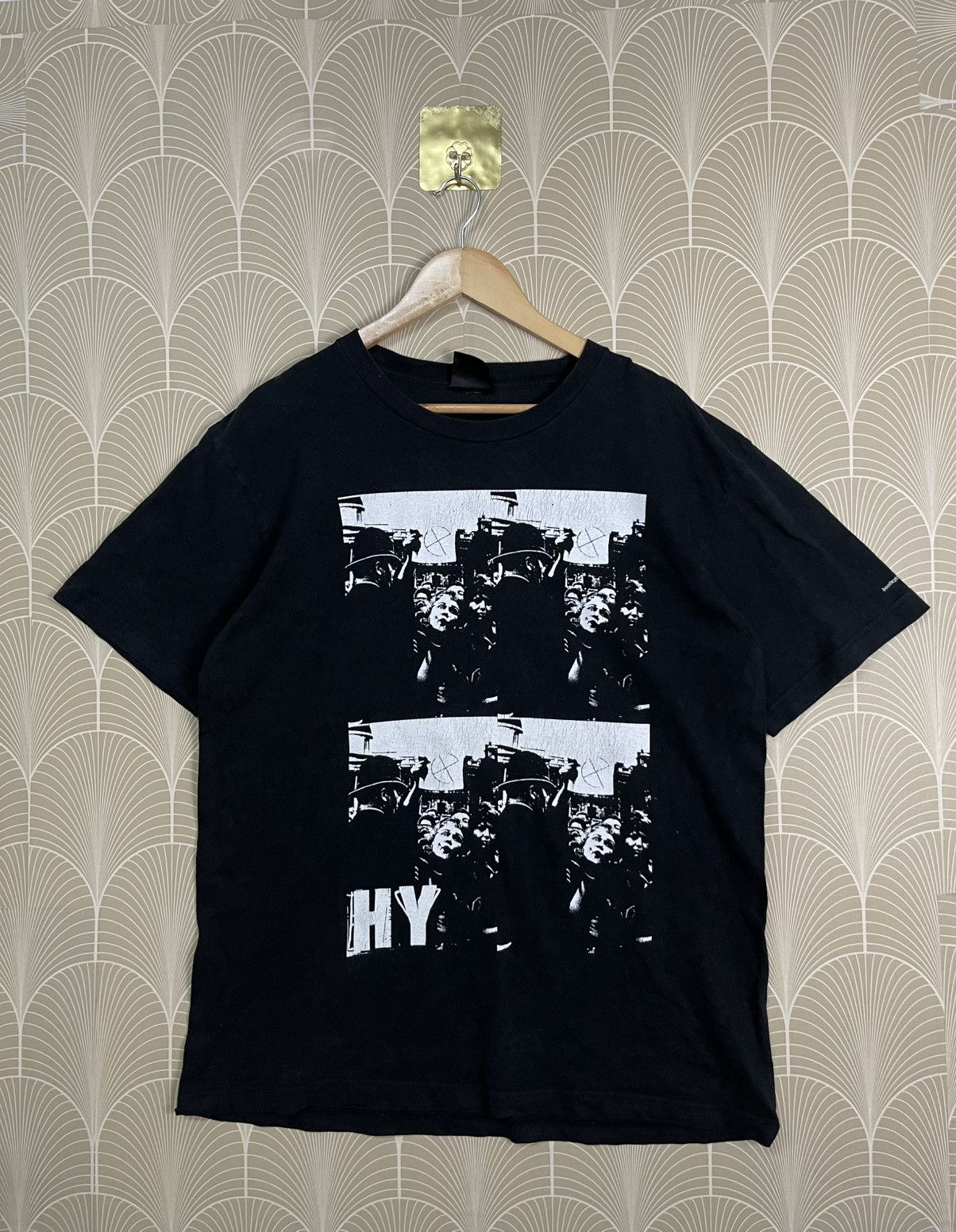 Japanese Brand 2000s BOOTLEGBOOTH JAPANESE STREETWEAR TSHIRT RARE GRAPHIC Size US L / EU 52-54 / 3 - 1 Thumbnail