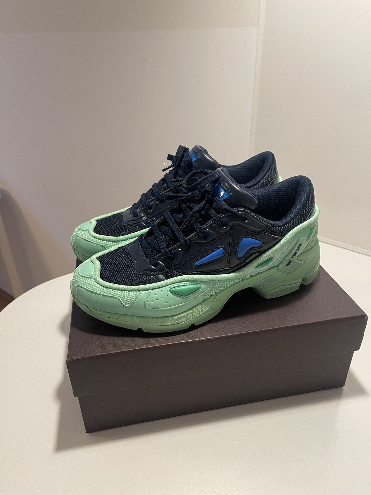 新品未使用 RAF SIMONS Runner Pharaxus 42 - メルカリ