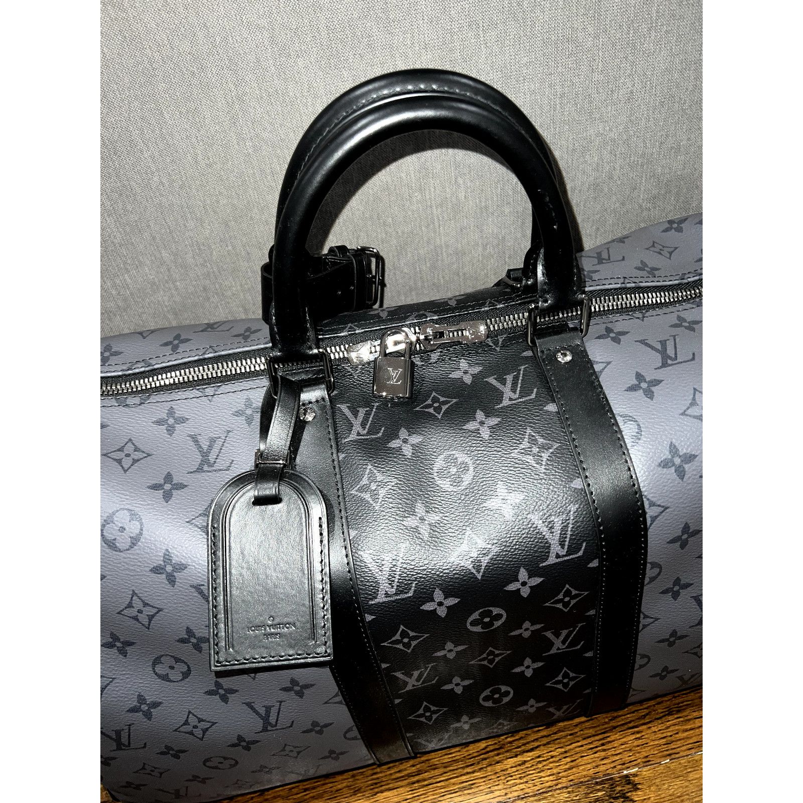 Louis Vuitton Louis Vuitton 50 Monogram Eclipse Grey LV Weekend Travel Bag Size ONE SIZE - 4 Thumbnail