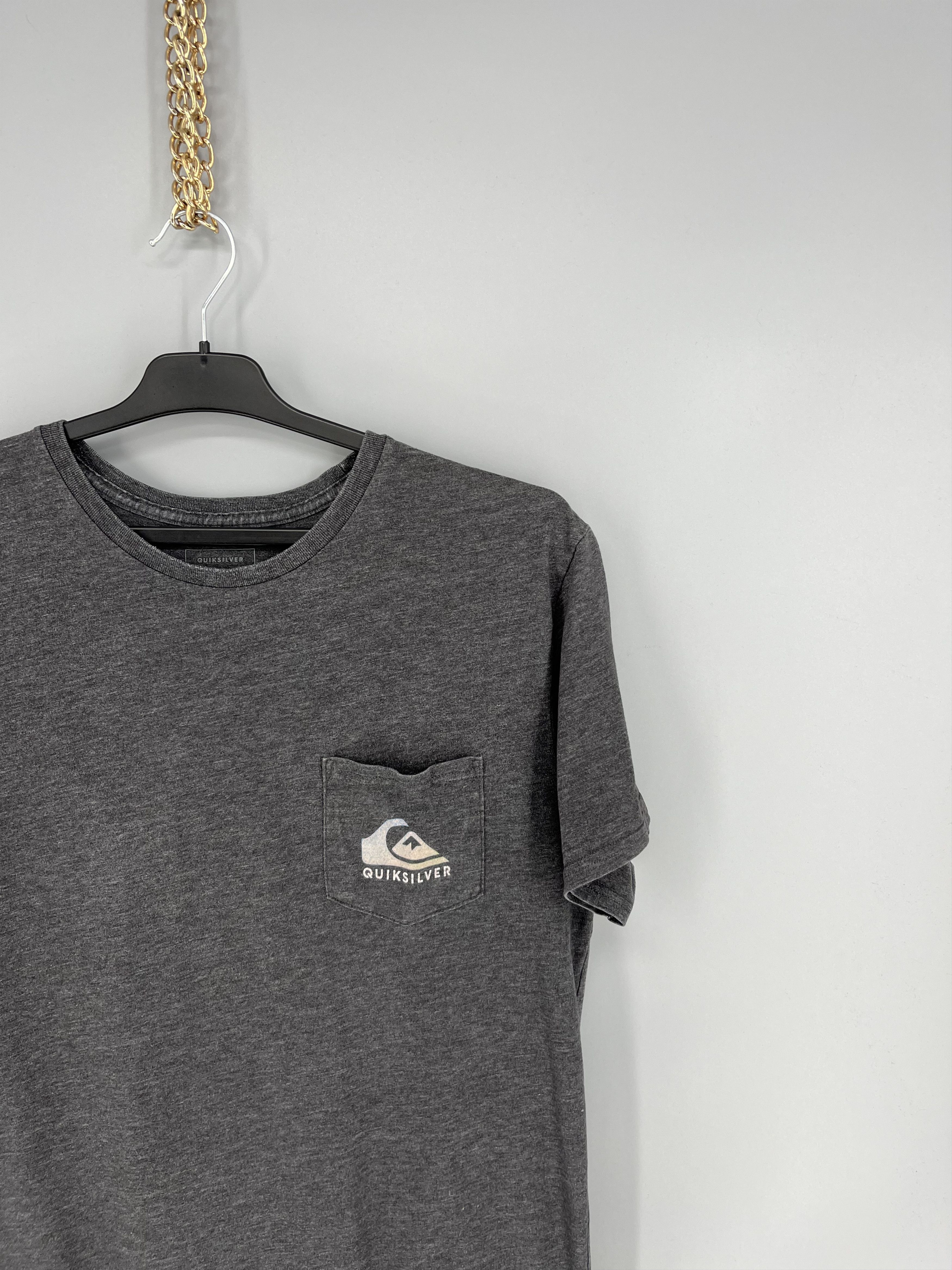 Quiksilver Vintage Quiksilver Surf Style T-shirt Mid Logo Y2K Size US M / EU 48-50 / 2 - 7 Thumbnail