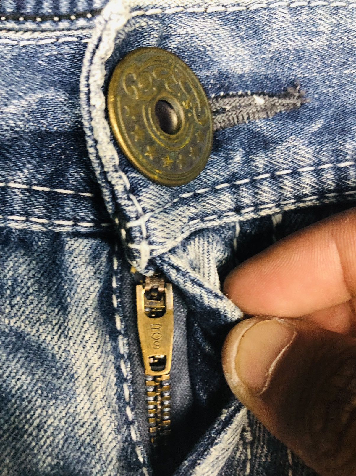 Japanese Brand Rodeo Crowns Distressed Jeans (33) Size 32" / US 10 / IT 46 - 8 Thumbnail