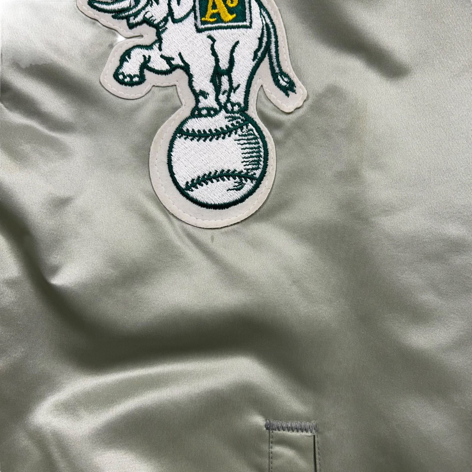 MLB VTG 90s MLB OAKLAND ATHLETICS A's CHALK LINE SATIN JACKET Size US L / EU 52-54 / 3 - 13 Thumbnail
